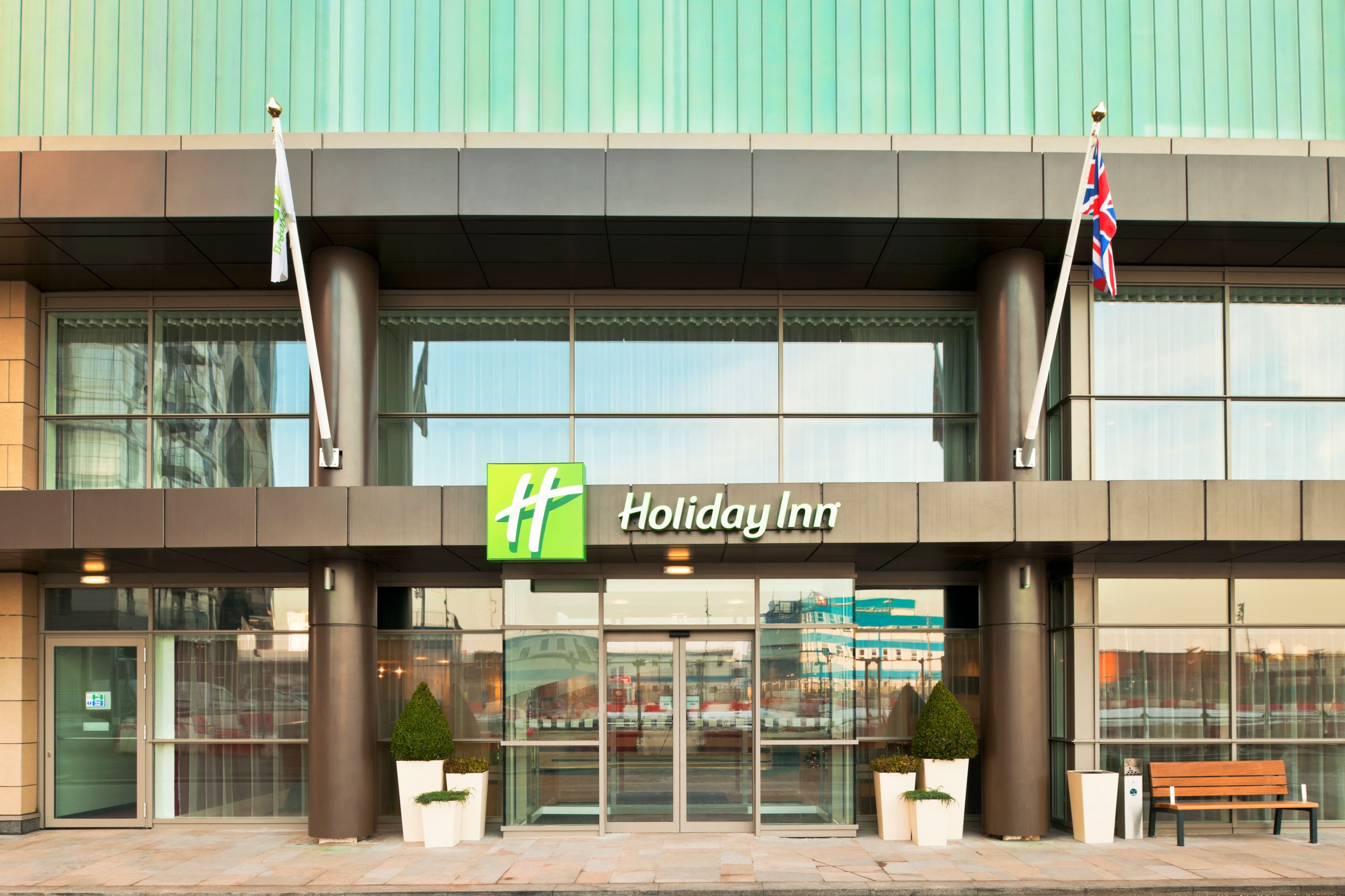 Holiday Inn Manchester - MediaCityUK - Image 1