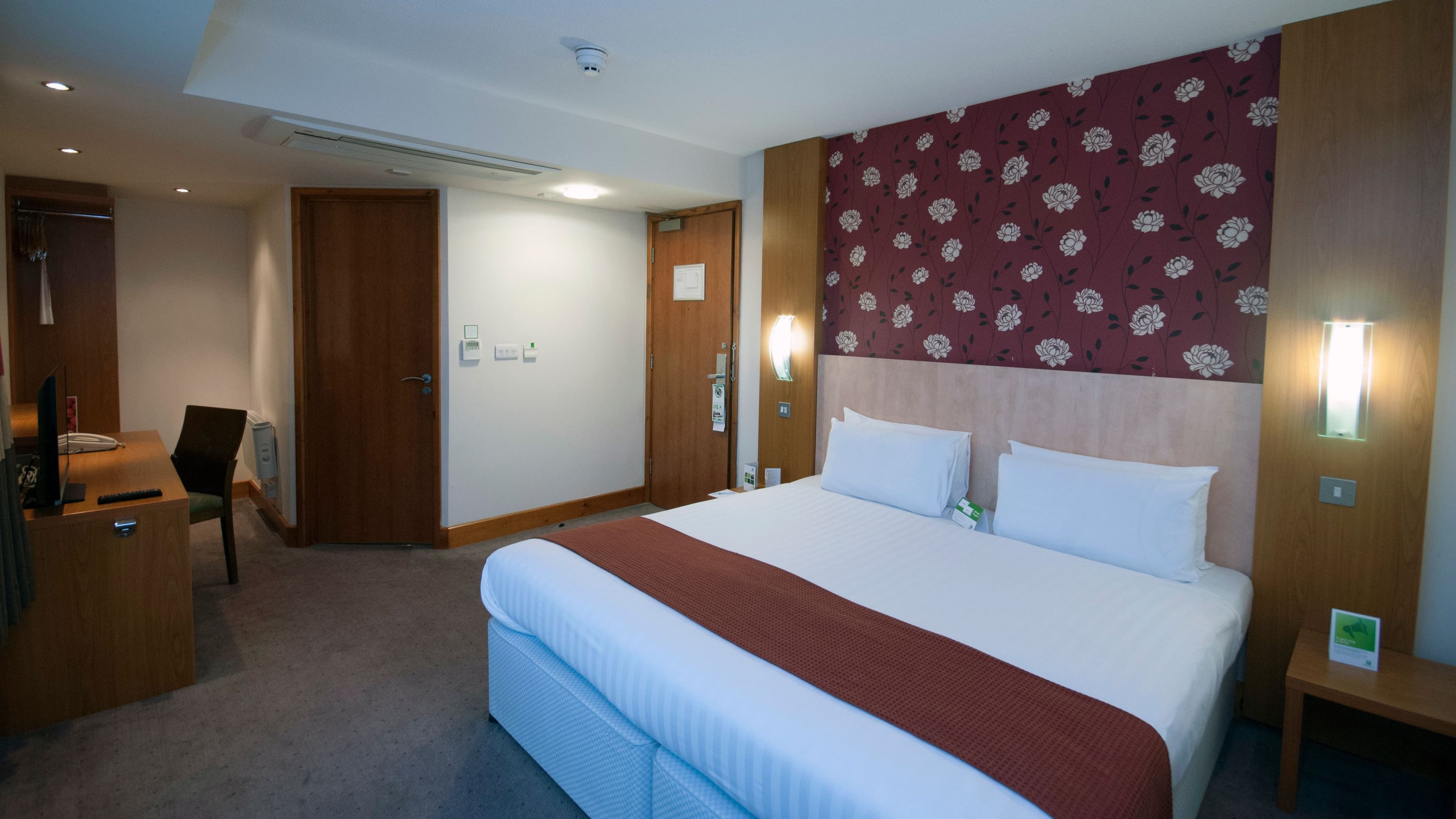 Holiday Inn Manchester - Central Park — 12