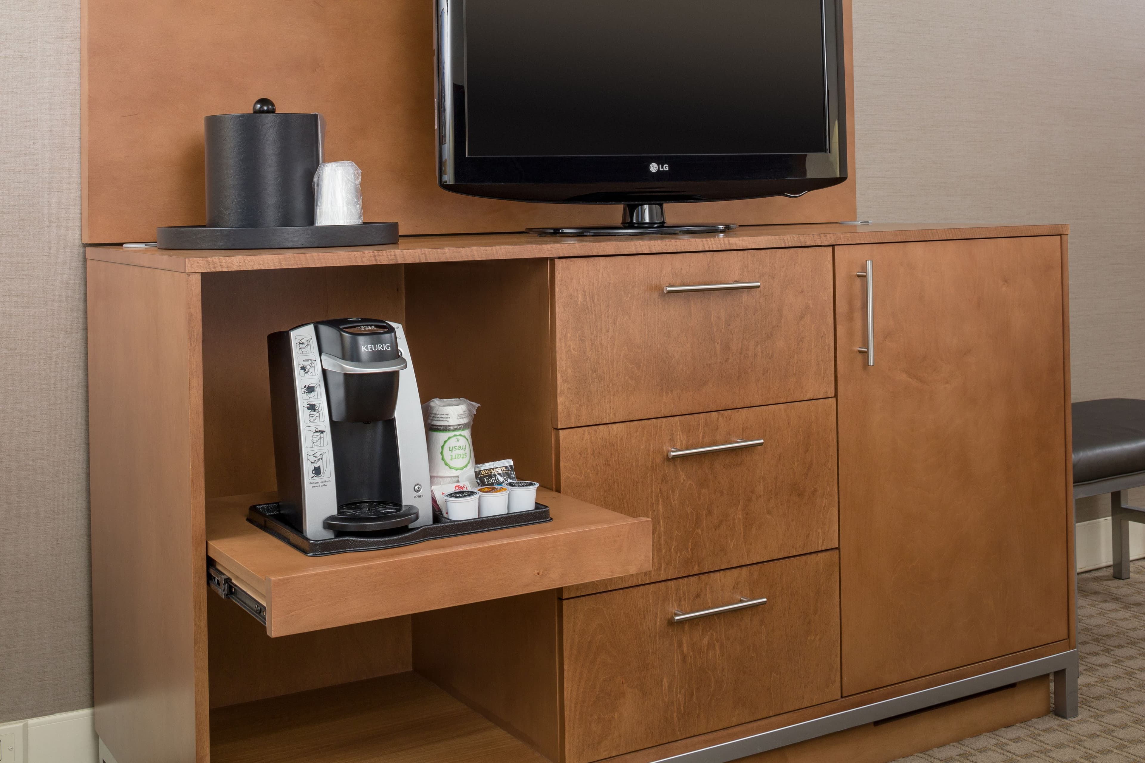 Holiday Inn Manchester Airport — 9