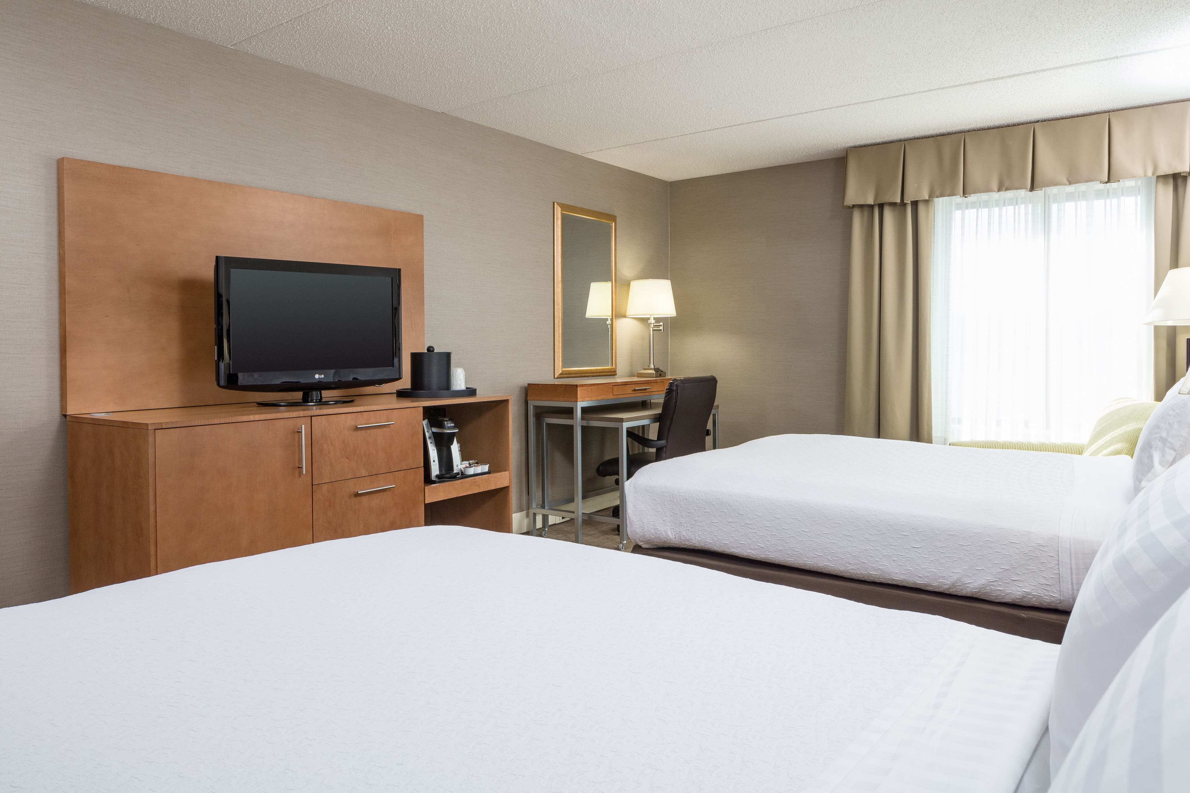 Holiday Inn Manchester Airport — 23
