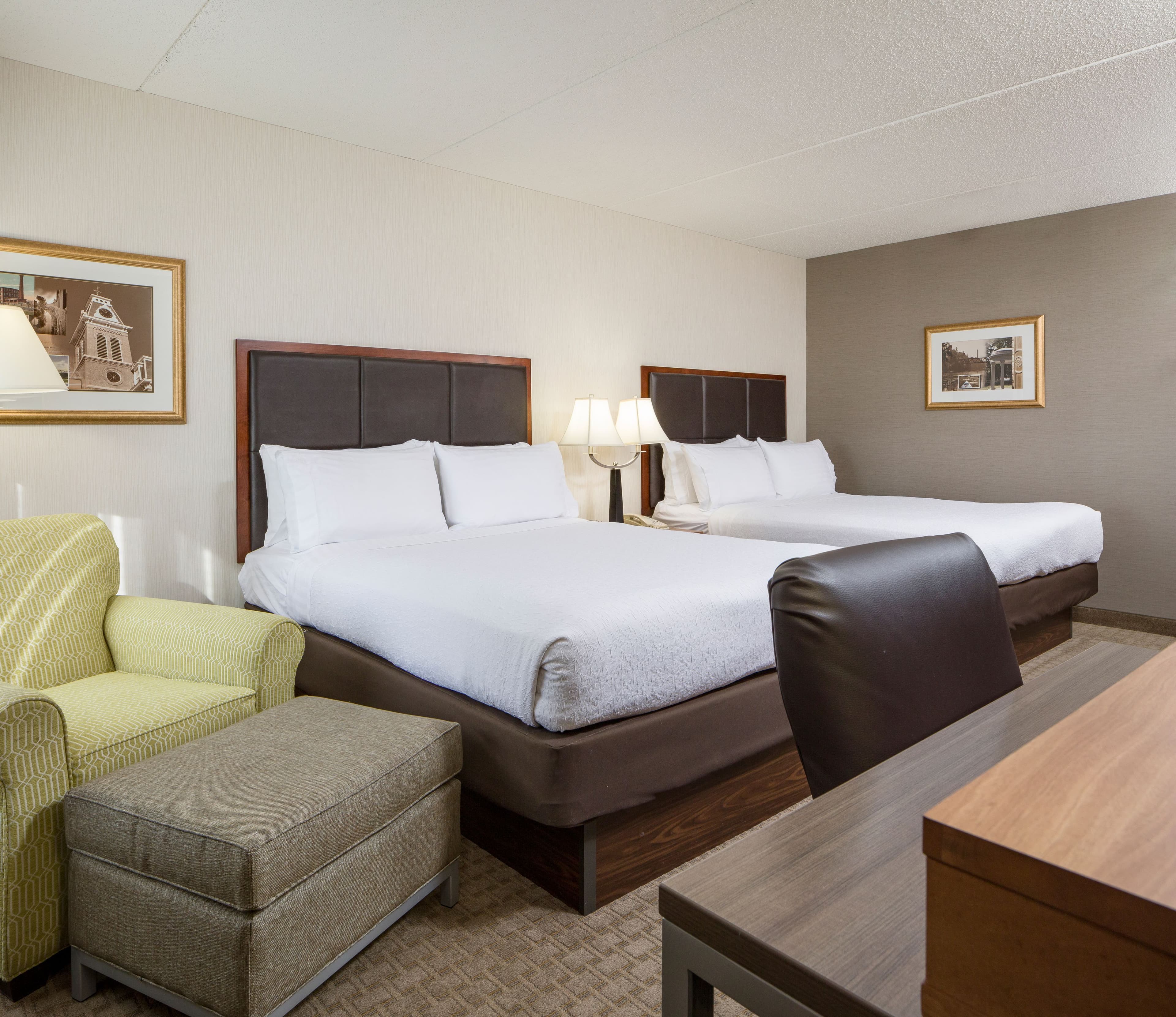 Holiday Inn Manchester Airport — 12