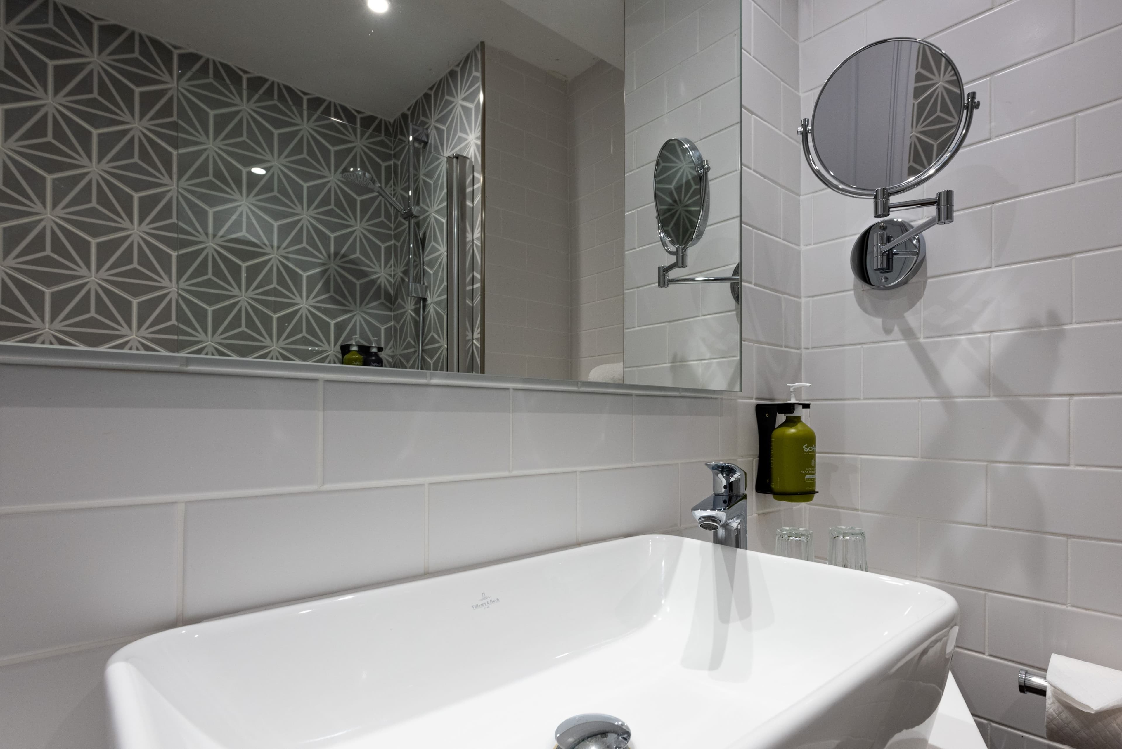 Holiday Inn Manchester - Oldham - Image 4