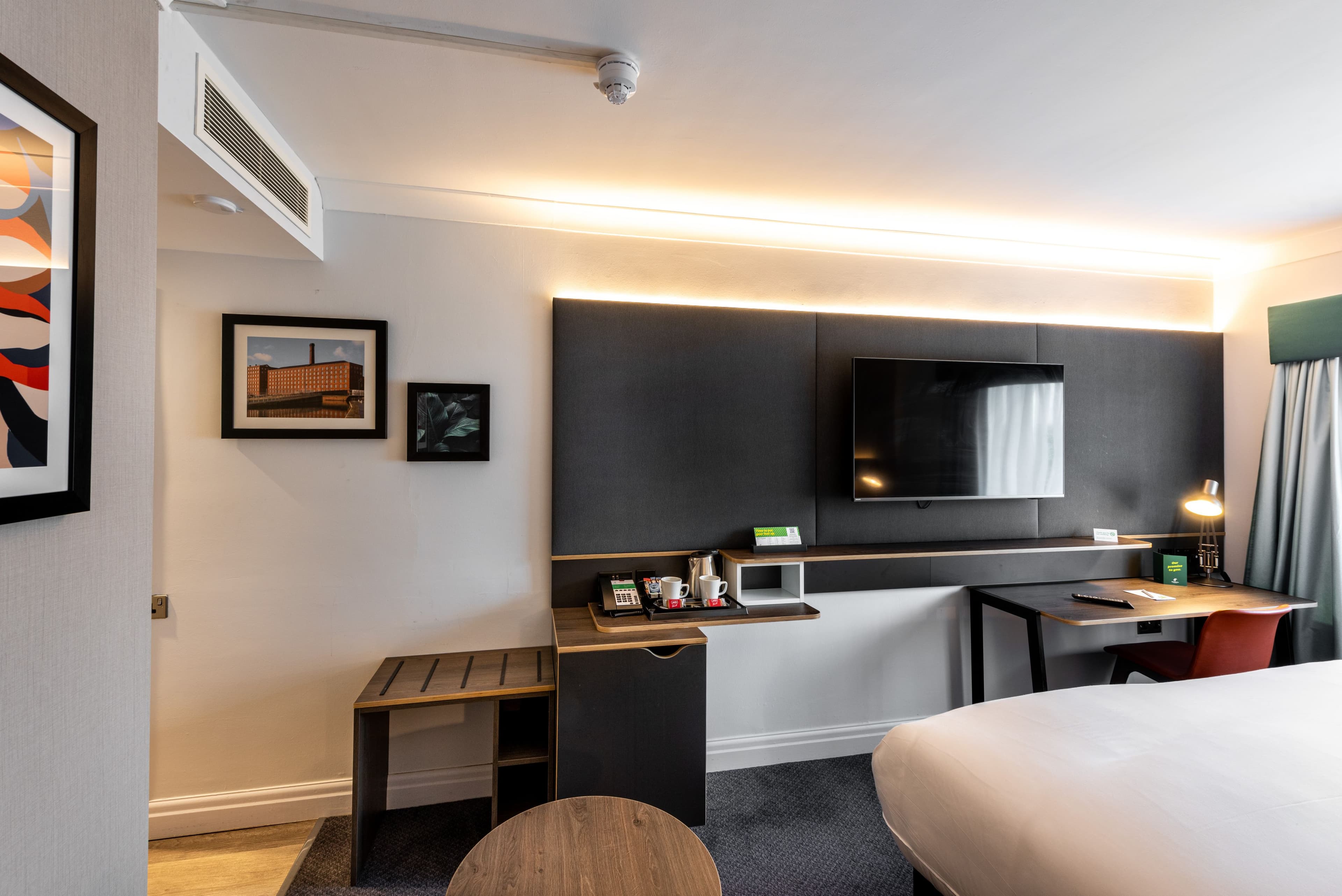 Holiday Inn Manchester - Oldham — 12