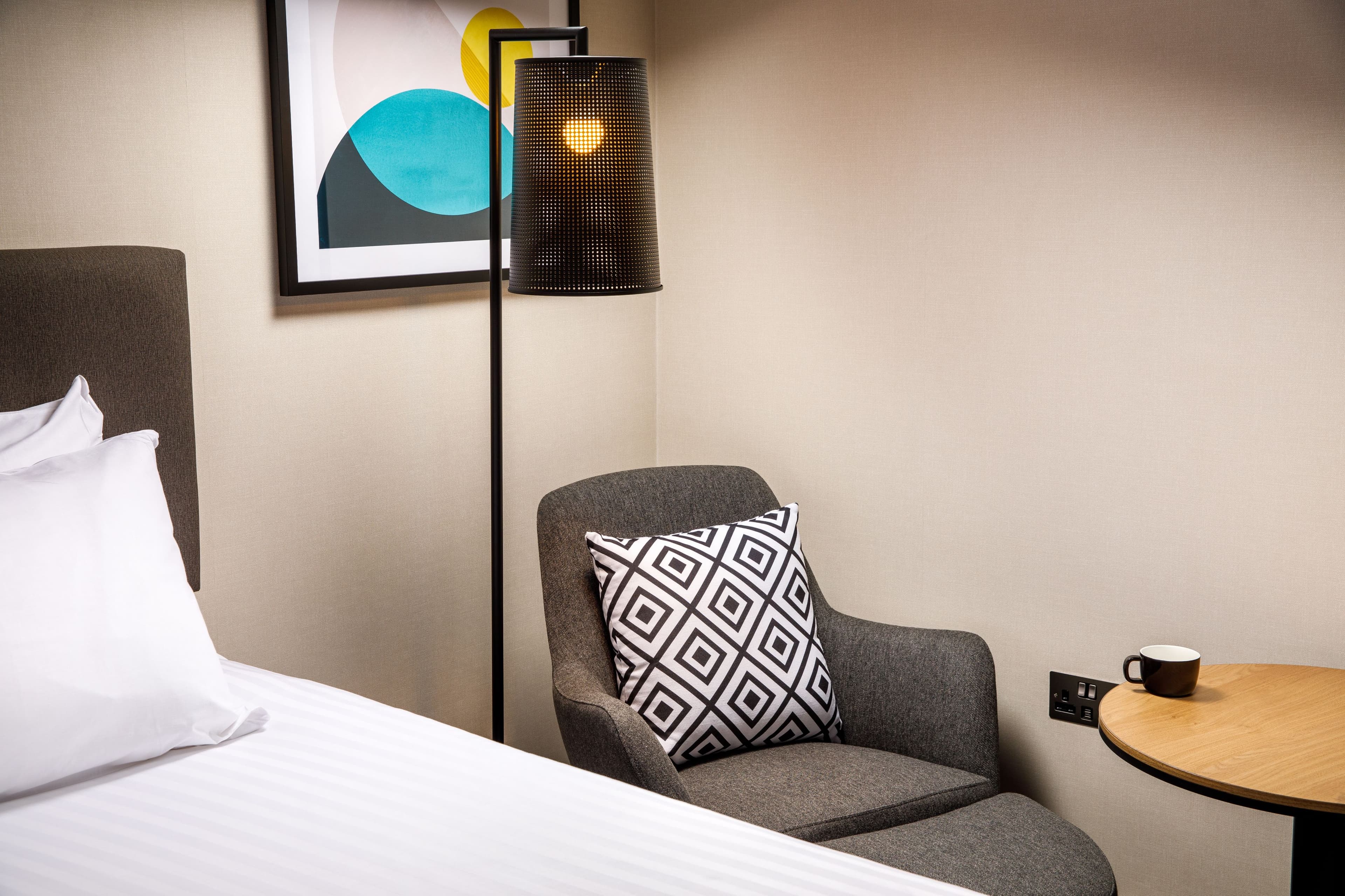Holiday Inn Manchester Airport — 9