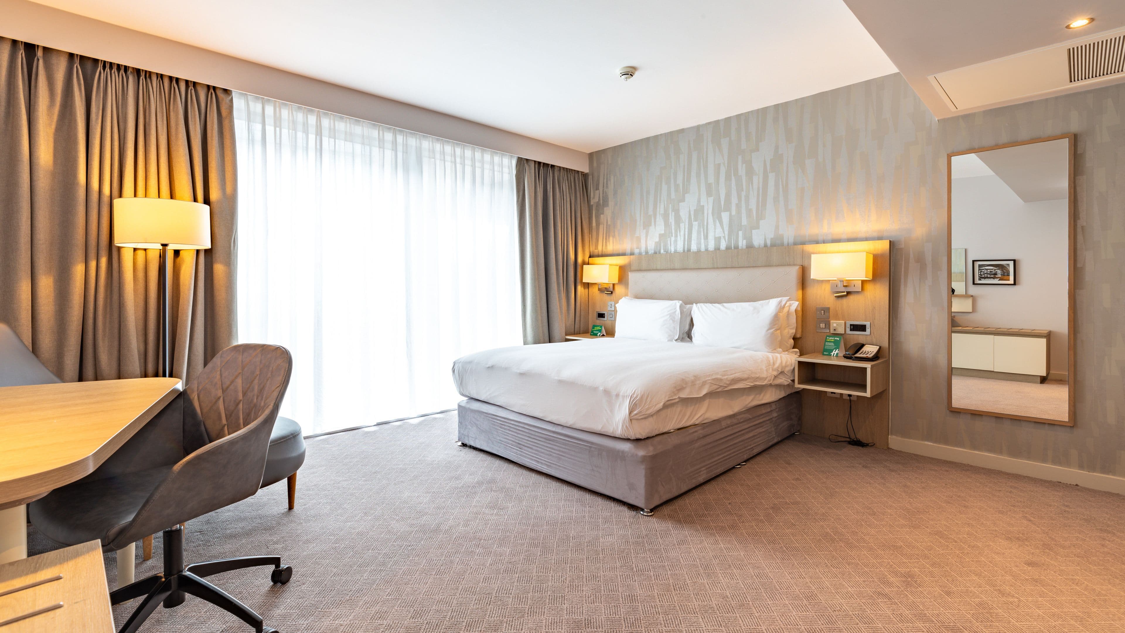 Holiday Inn Manchester - City Centre — 9