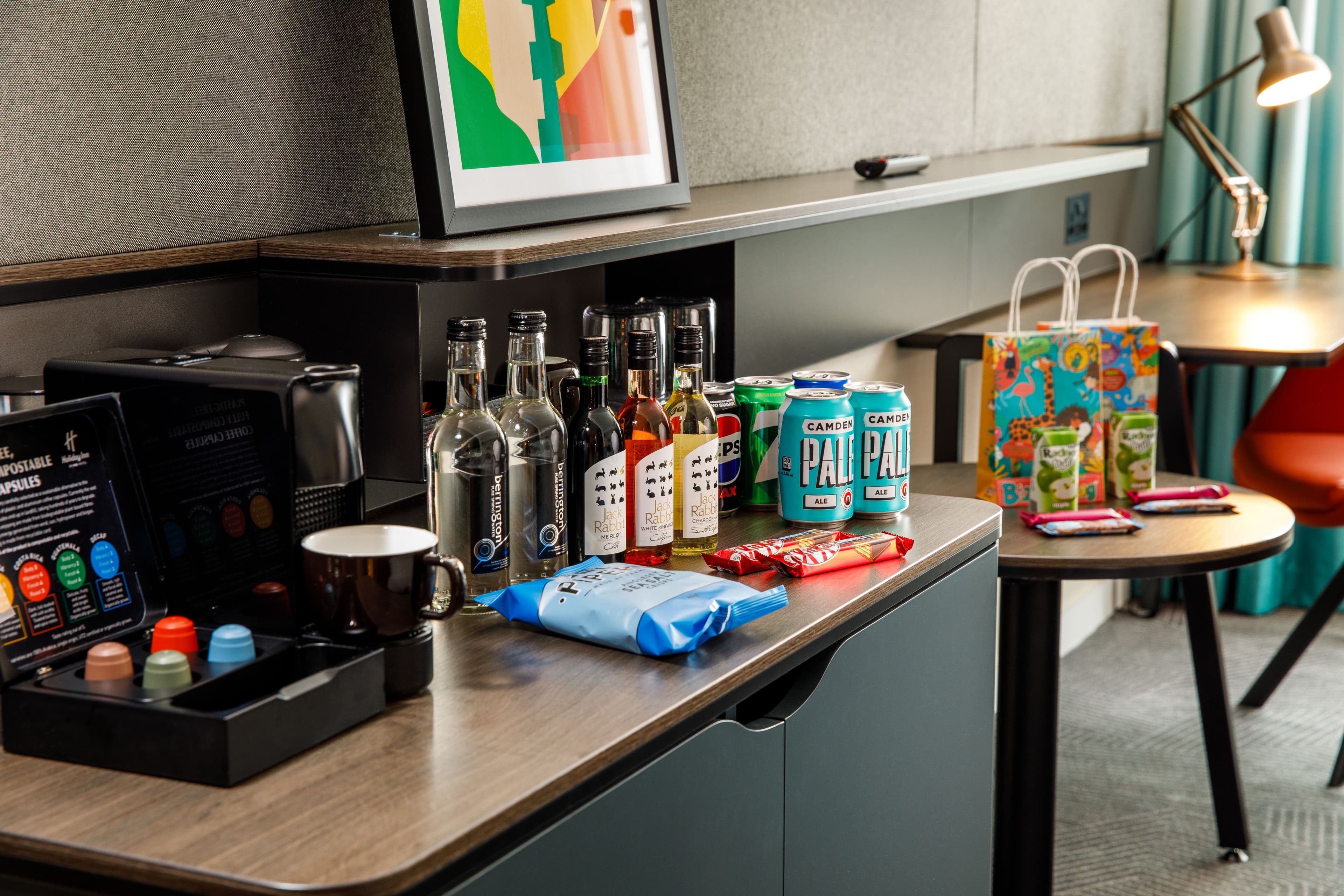 Holiday Inn Manchester Airport — 5