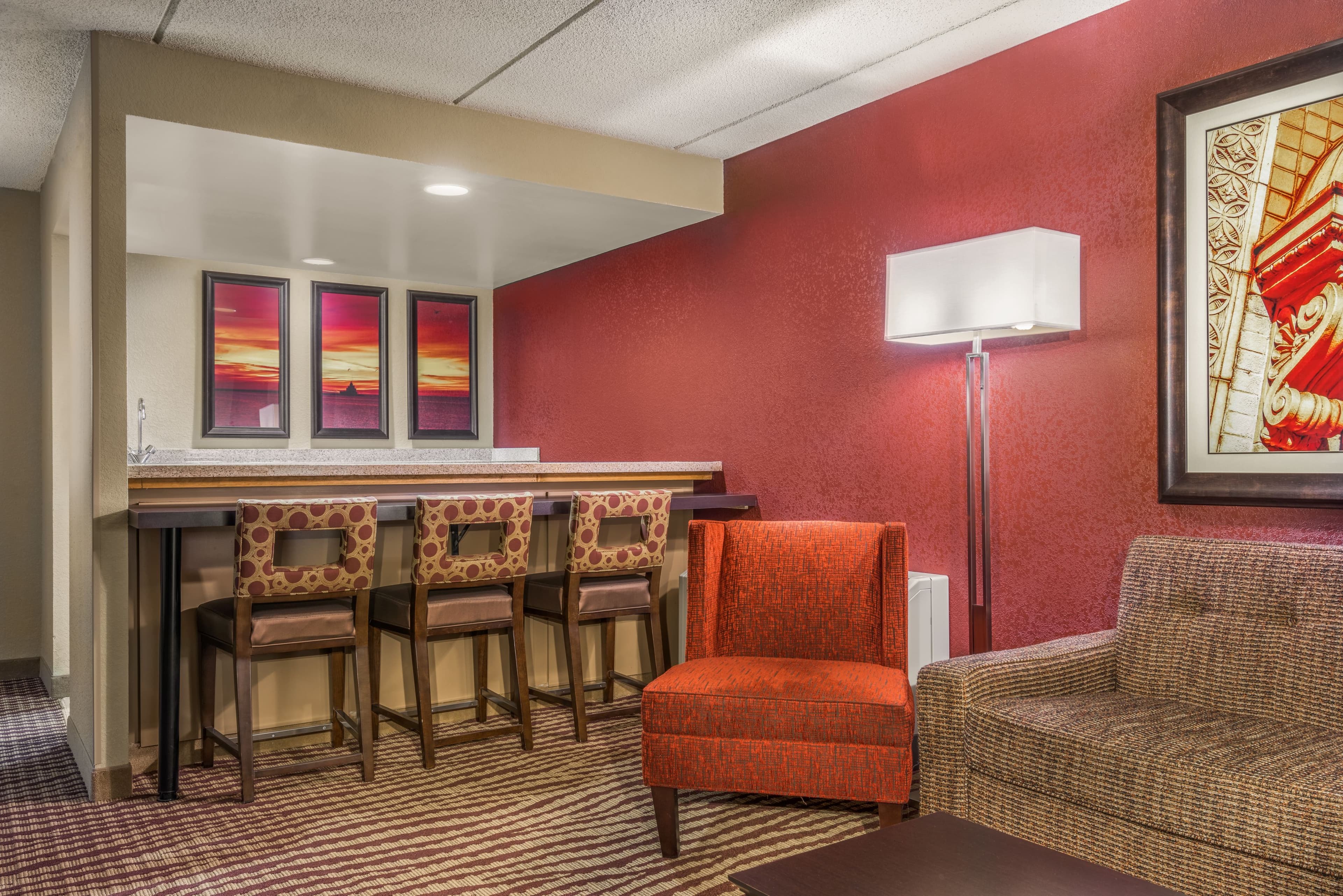 Holiday Inn Manitowoc - Image 2