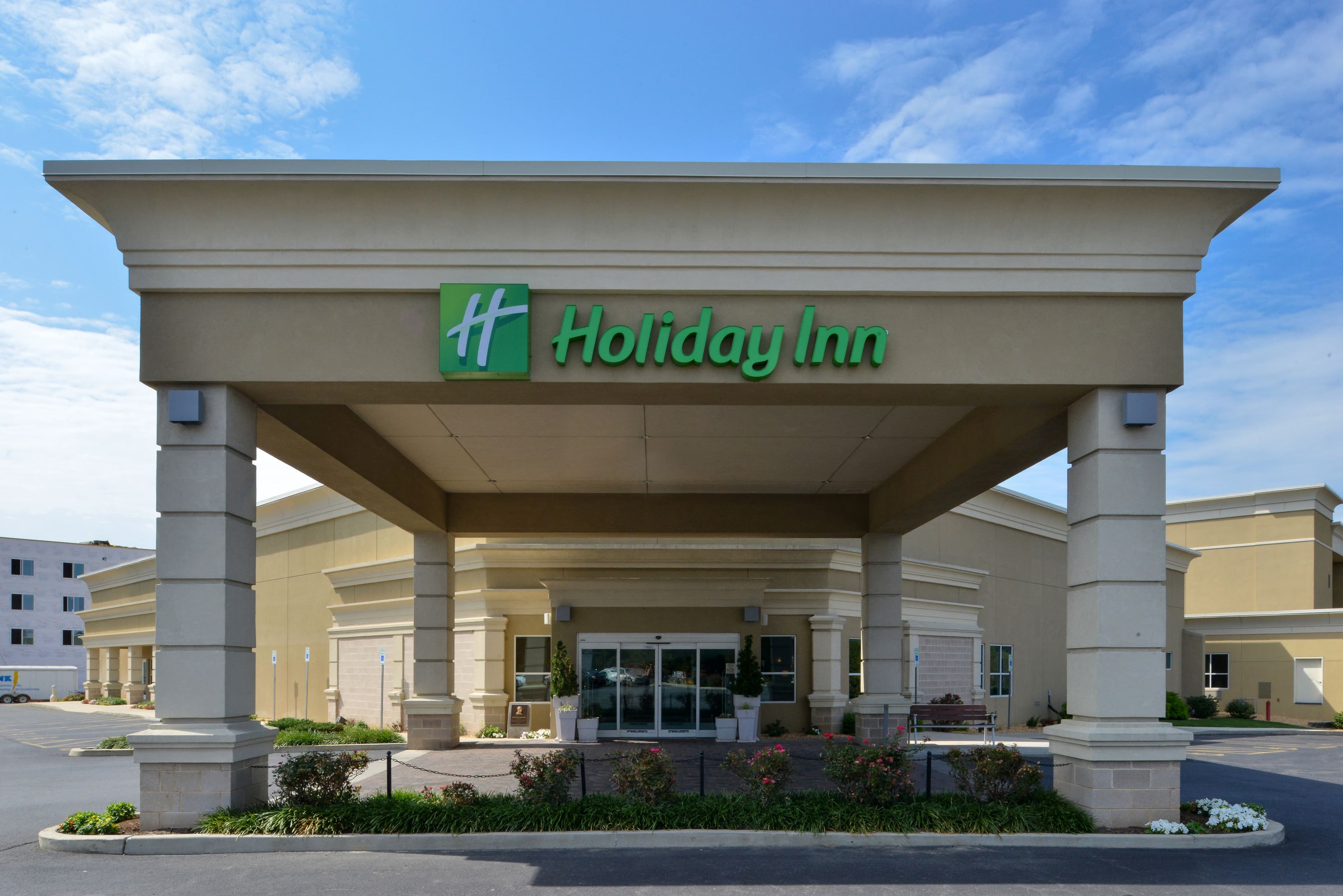 Holiday Inn Martinsburg - Image 1