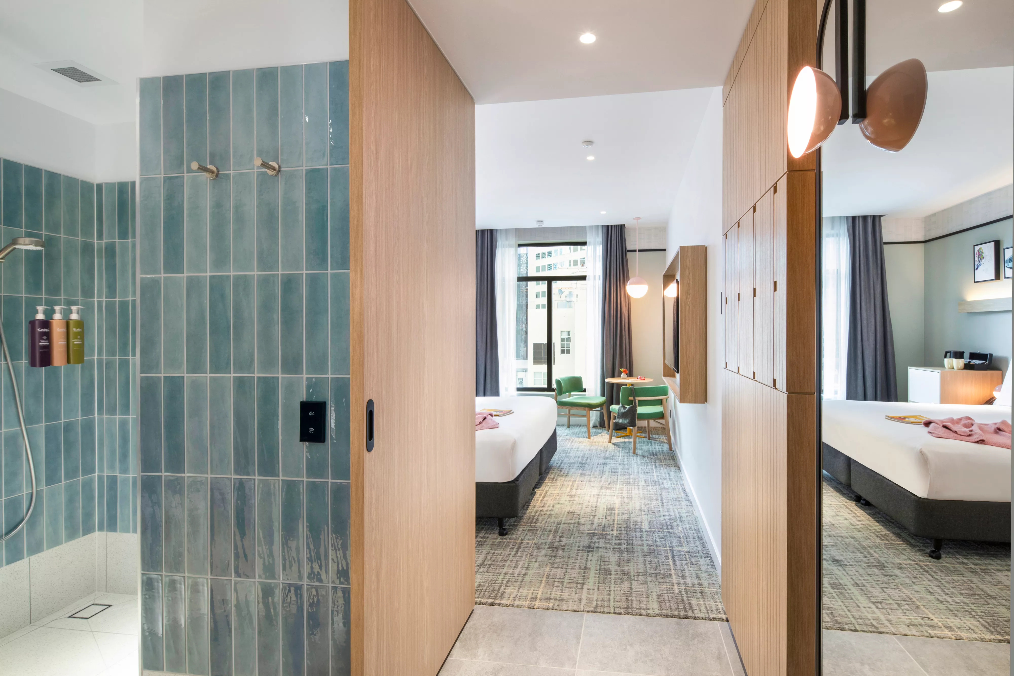 Holiday Inn Melbourne Bourke Street Mall — 56