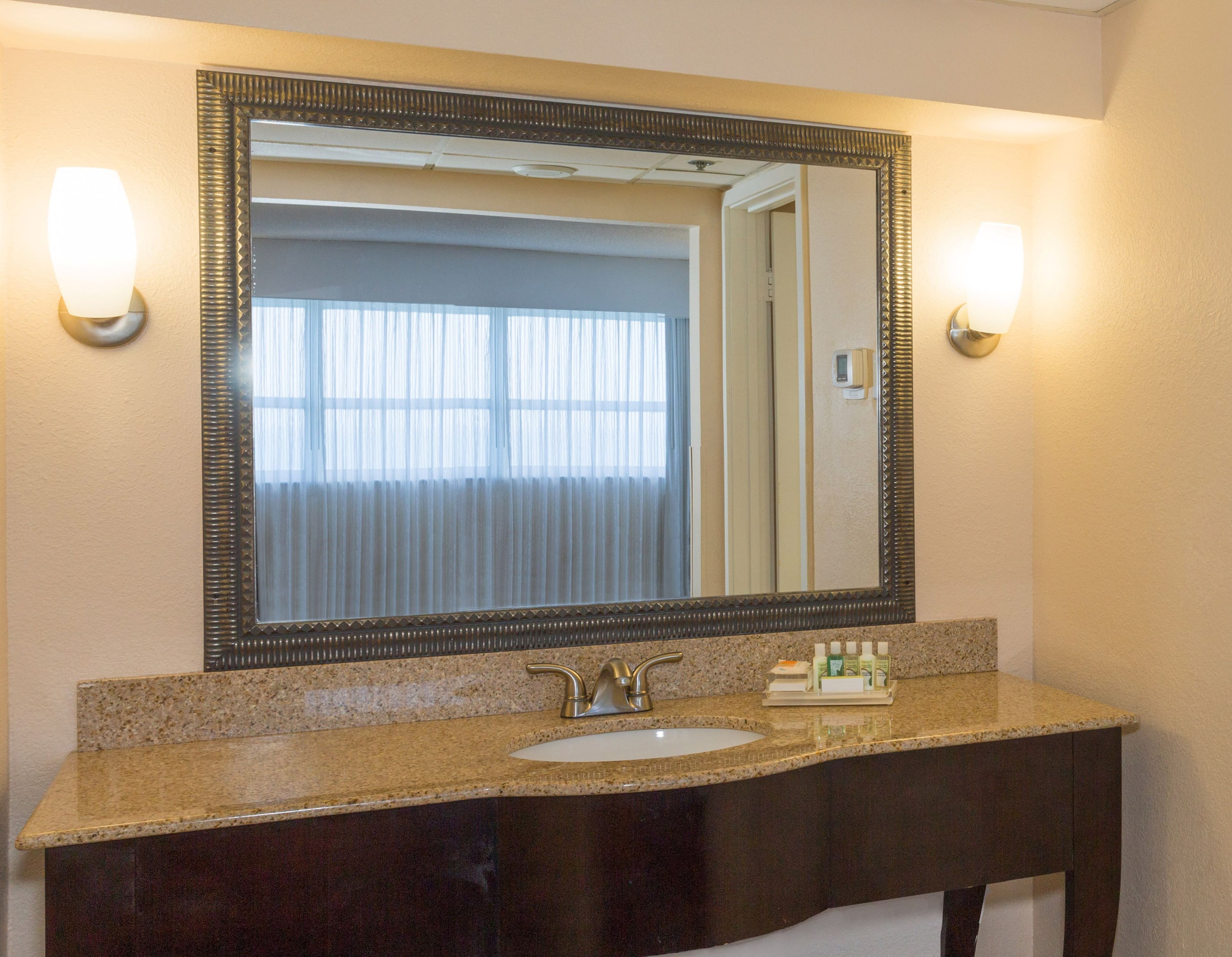 Holiday Inn Miami Beach-Oceanfront — 34
