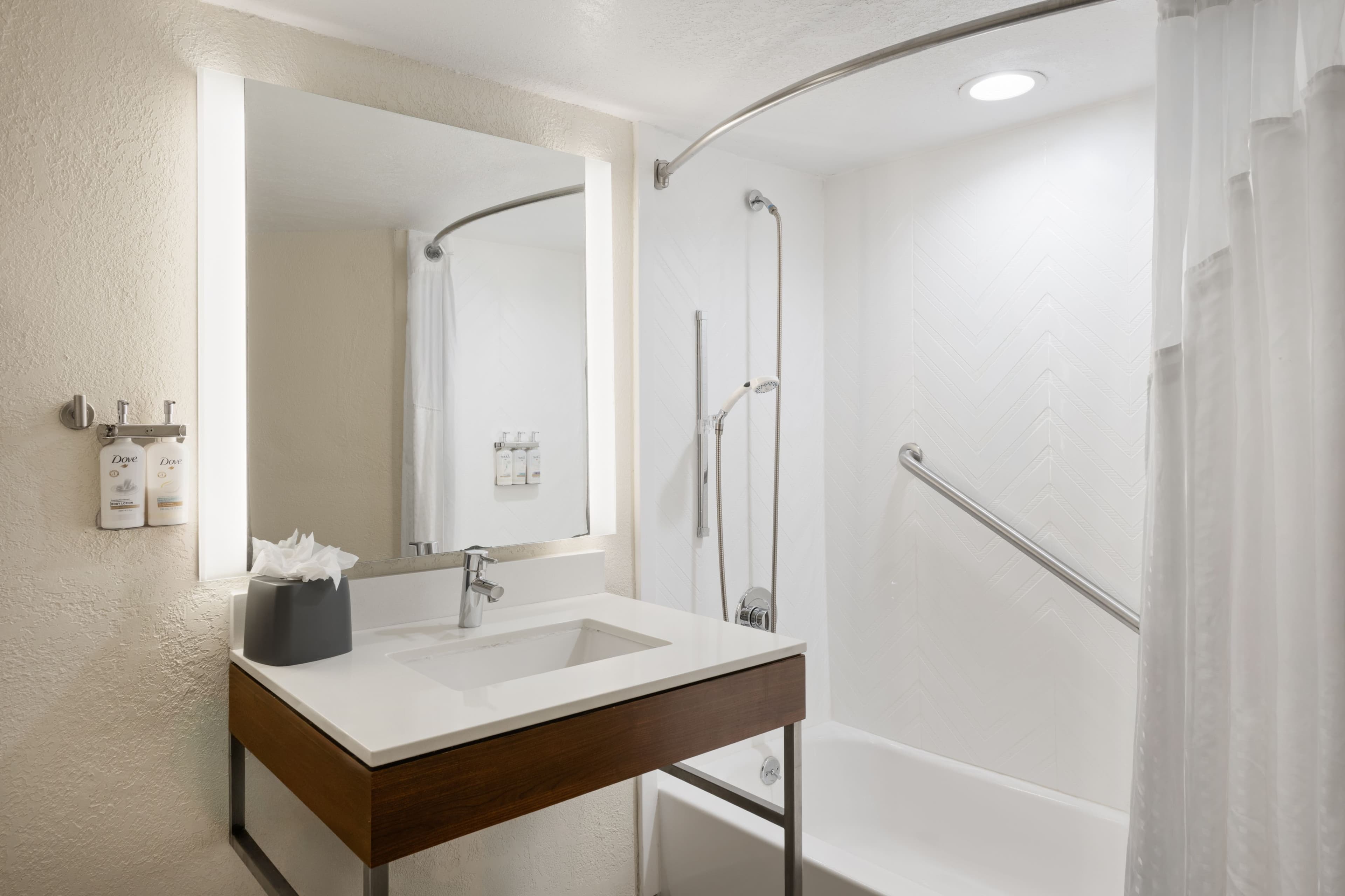 Holiday Inn Miami-International Airport — 18