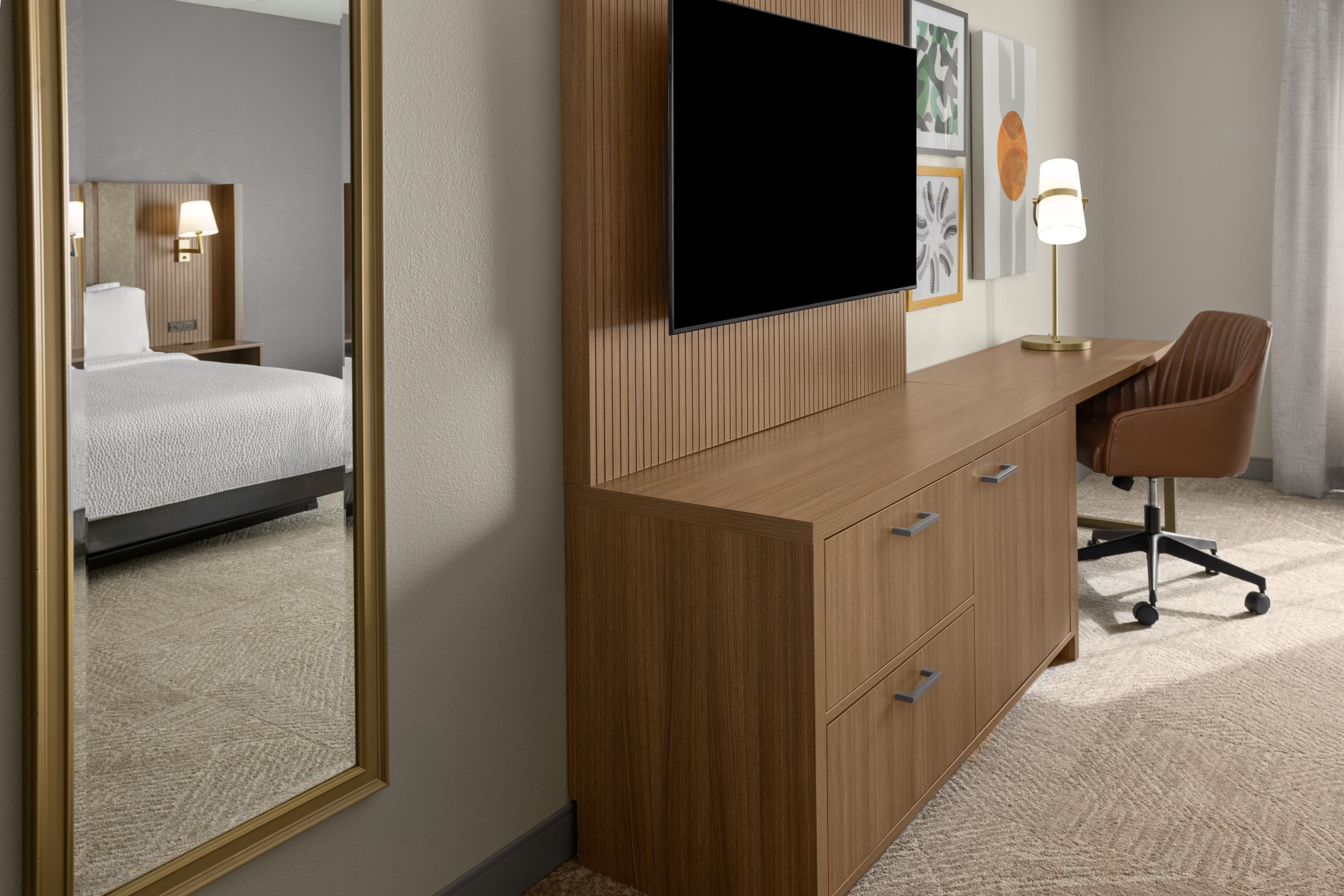 Holiday Inn Midland — 14
