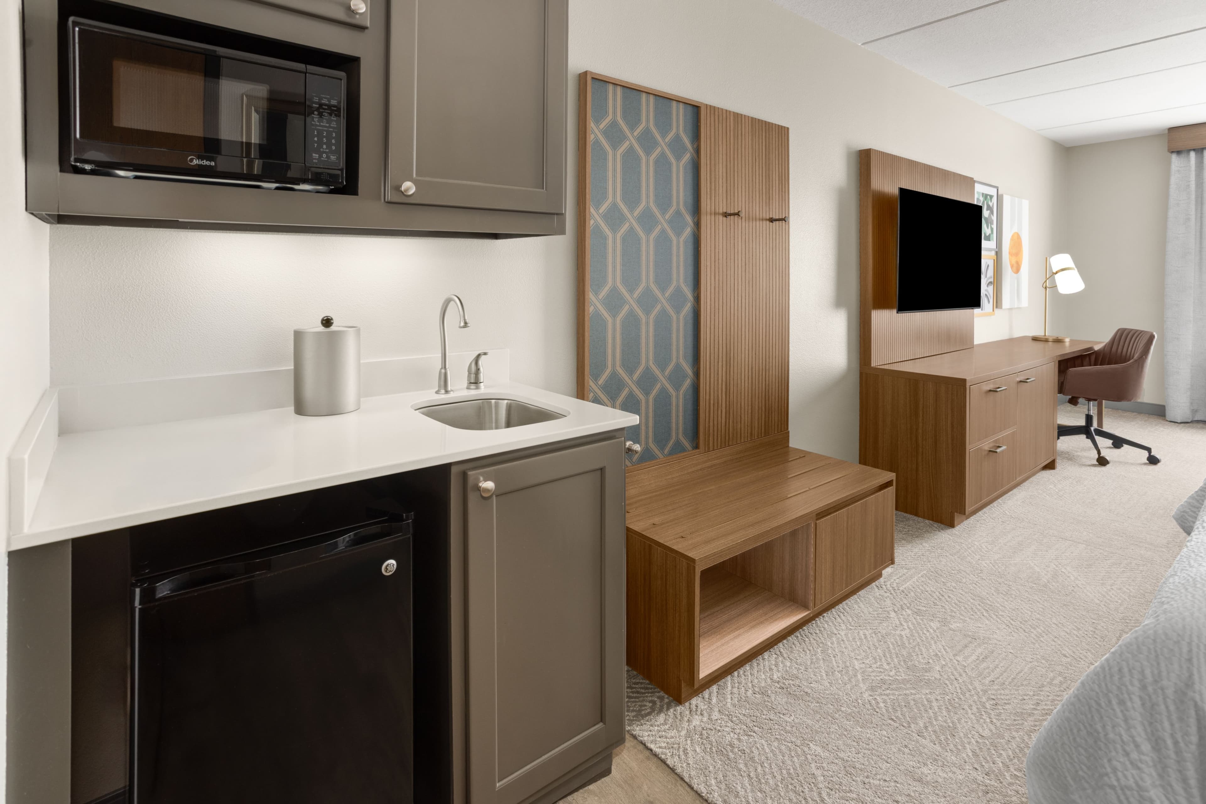 Holiday Inn Midland — 25