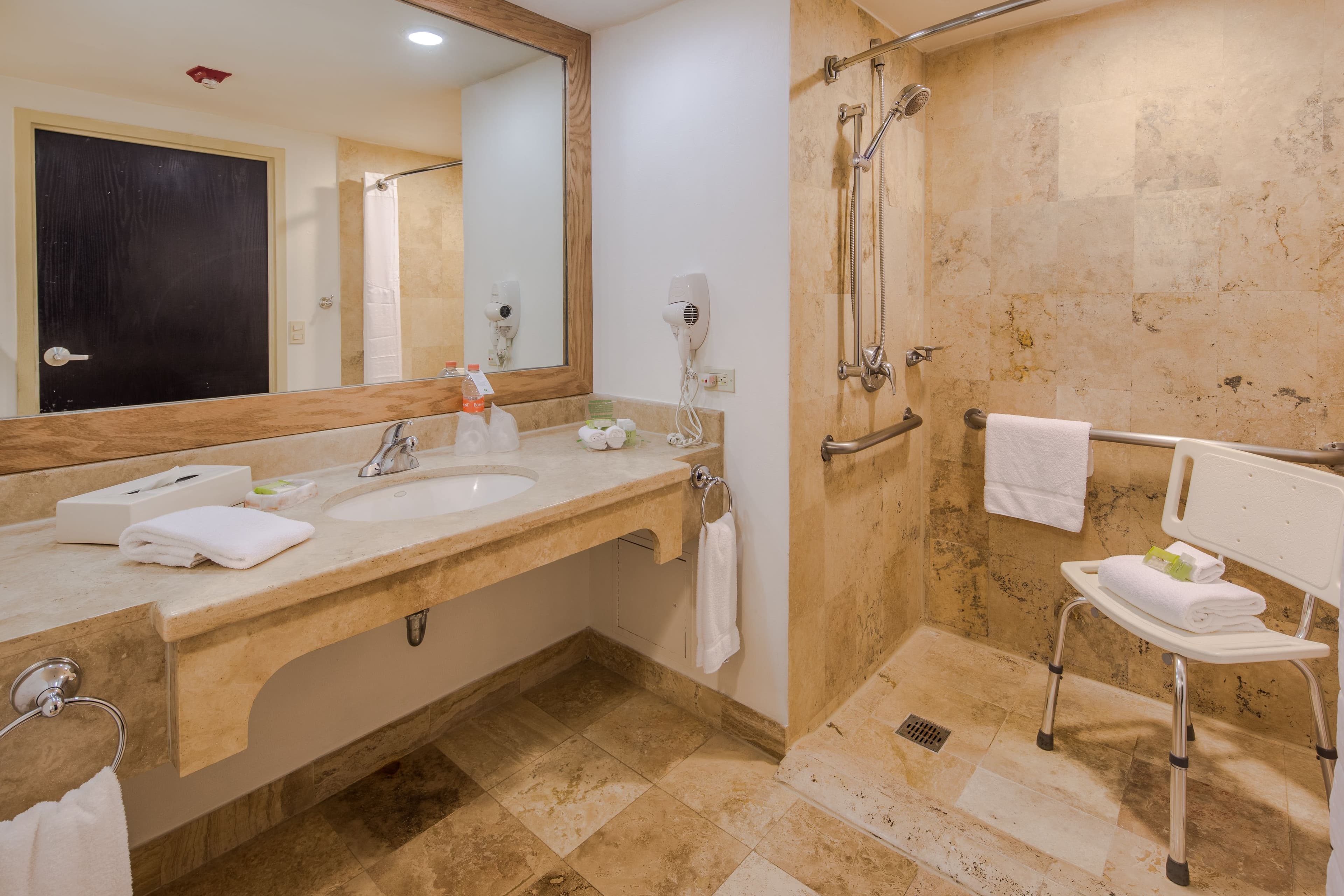 Holiday Inn Monterrey Valle - Image 3