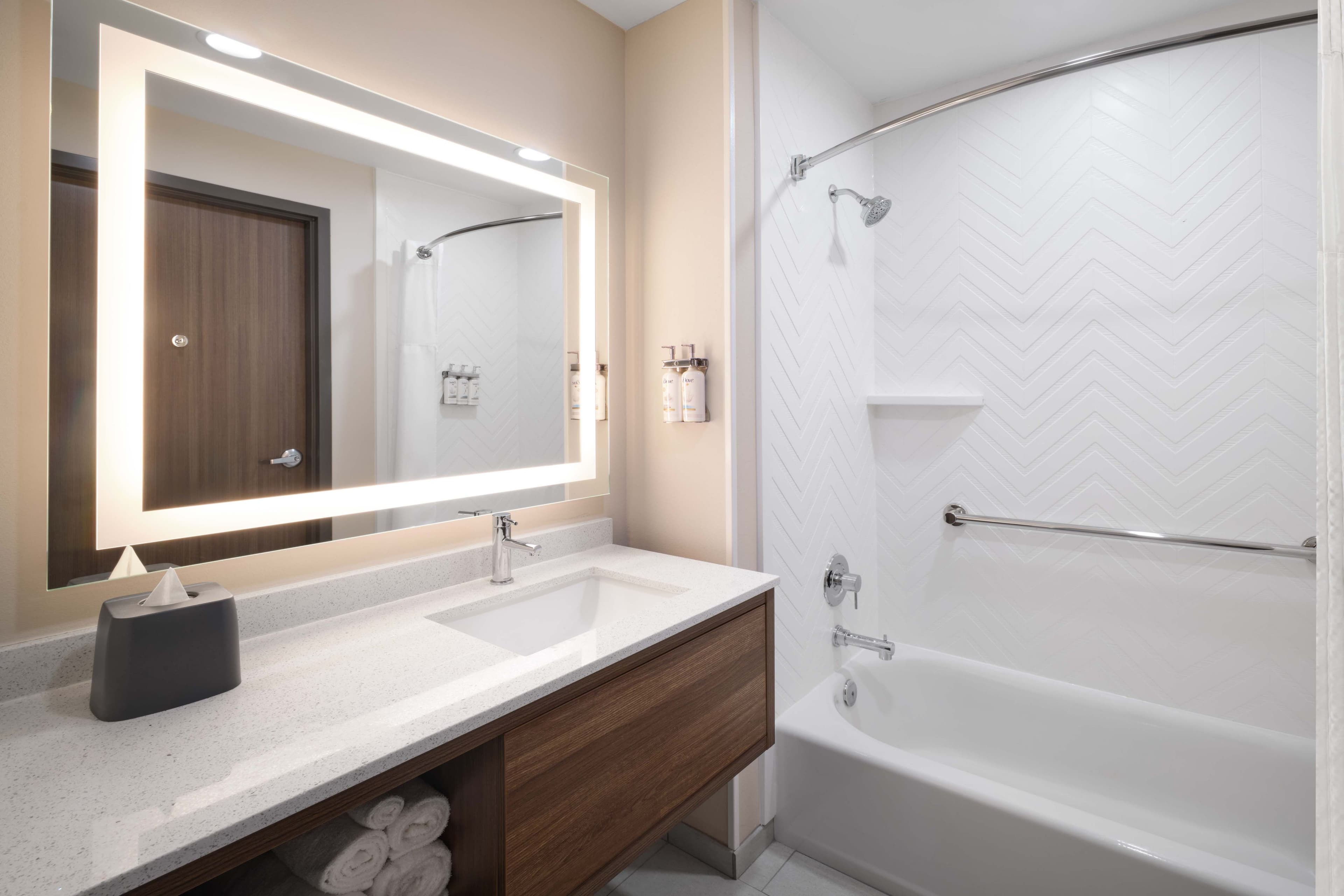 Holiday Inn Montgomery Airport South - Image 3