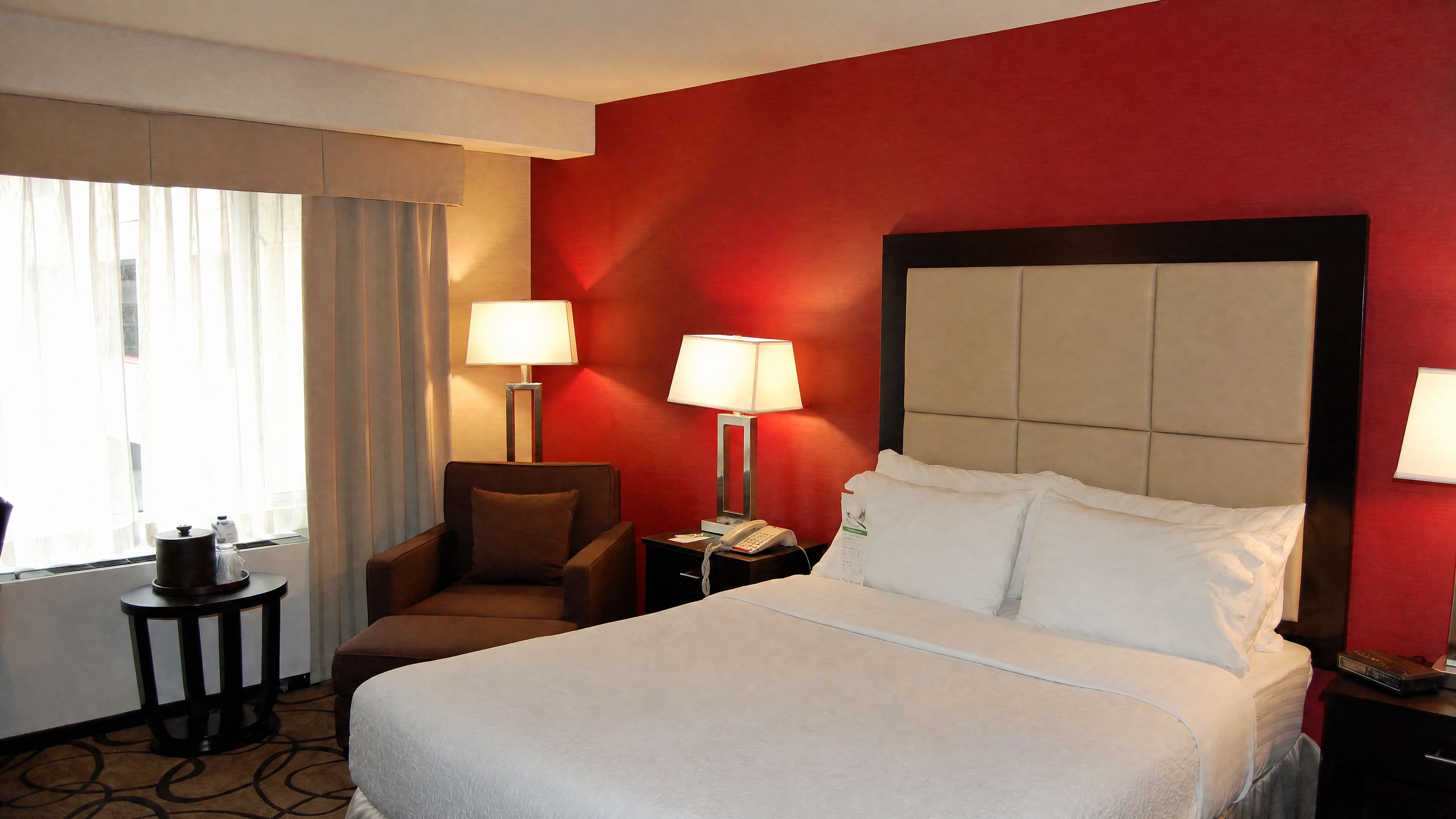 Holiday Inn Montreal Centreville Downtown — 4