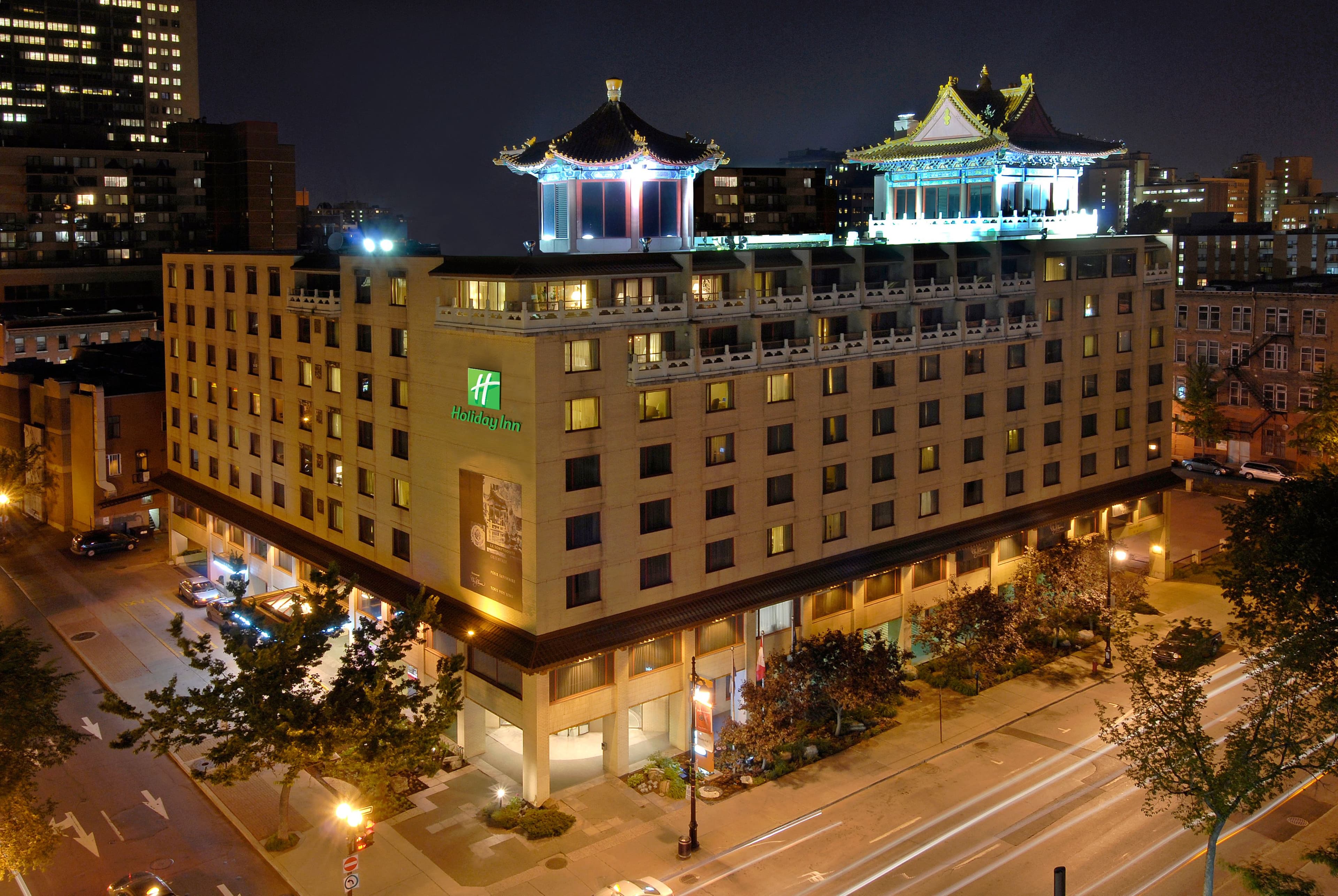 Holiday Inn Montreal Centreville Downtown - Image 1