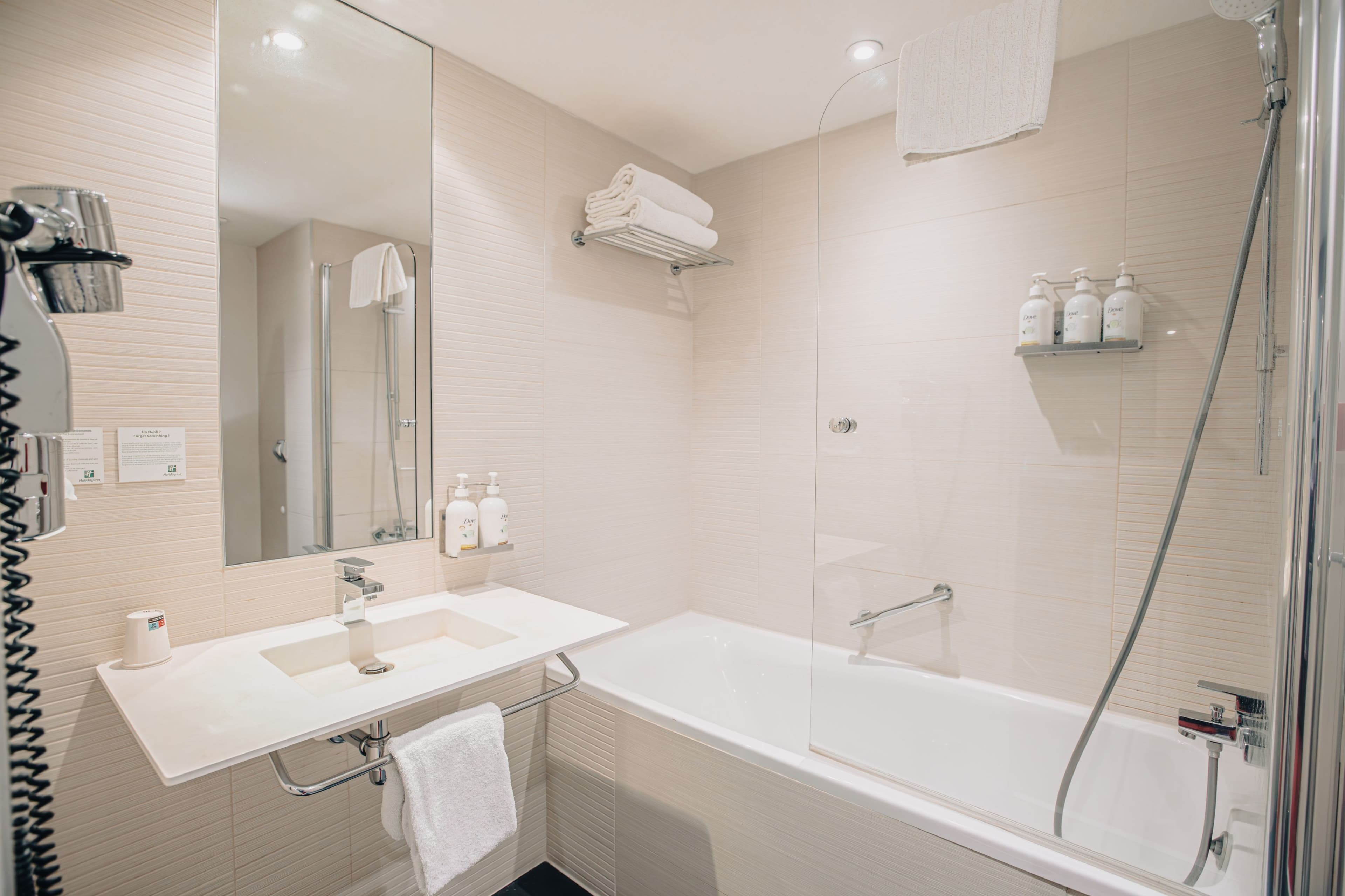 Standard Room - Image 12