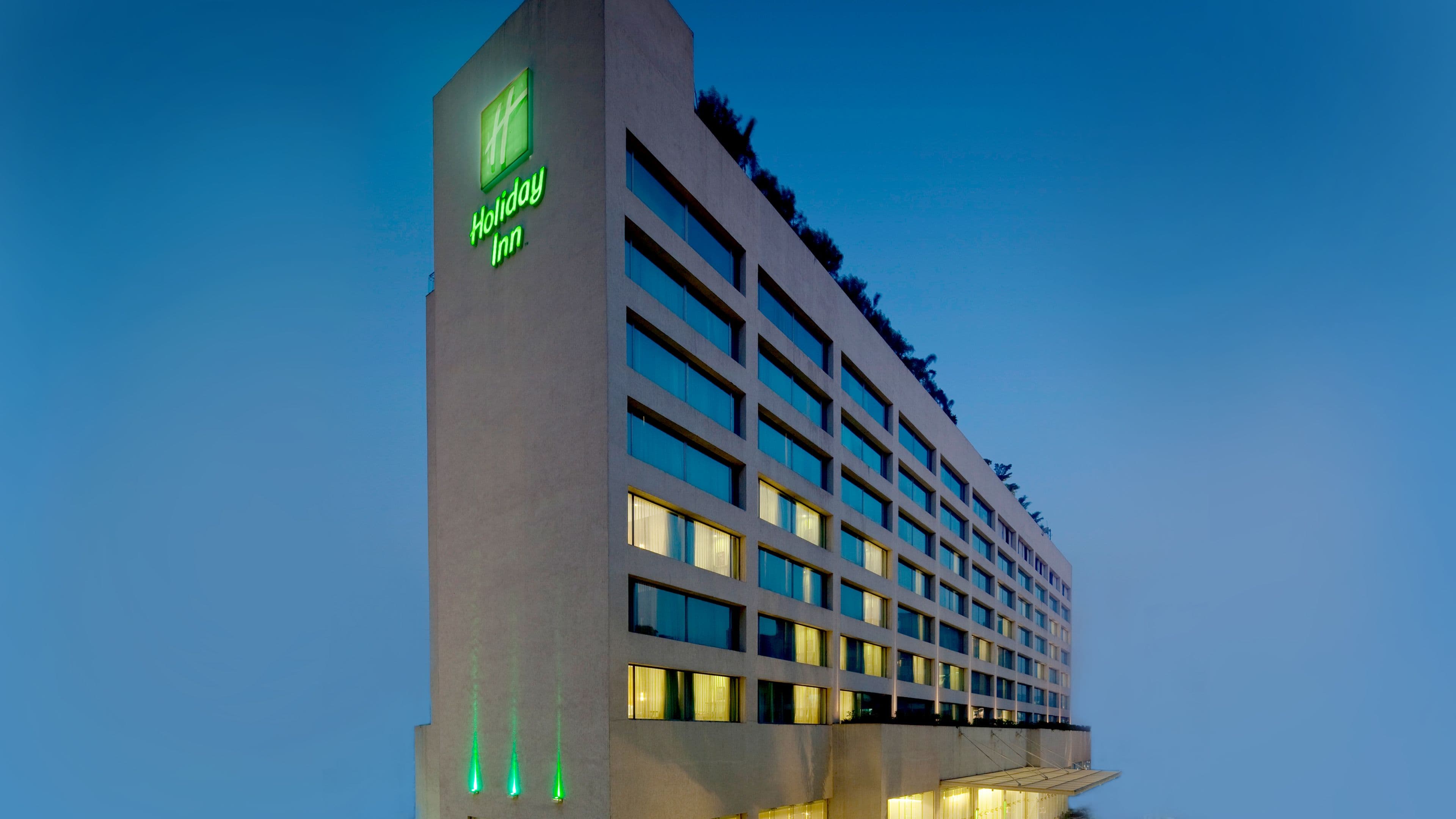 Holiday Inn Mumbai International Airport - Image 1