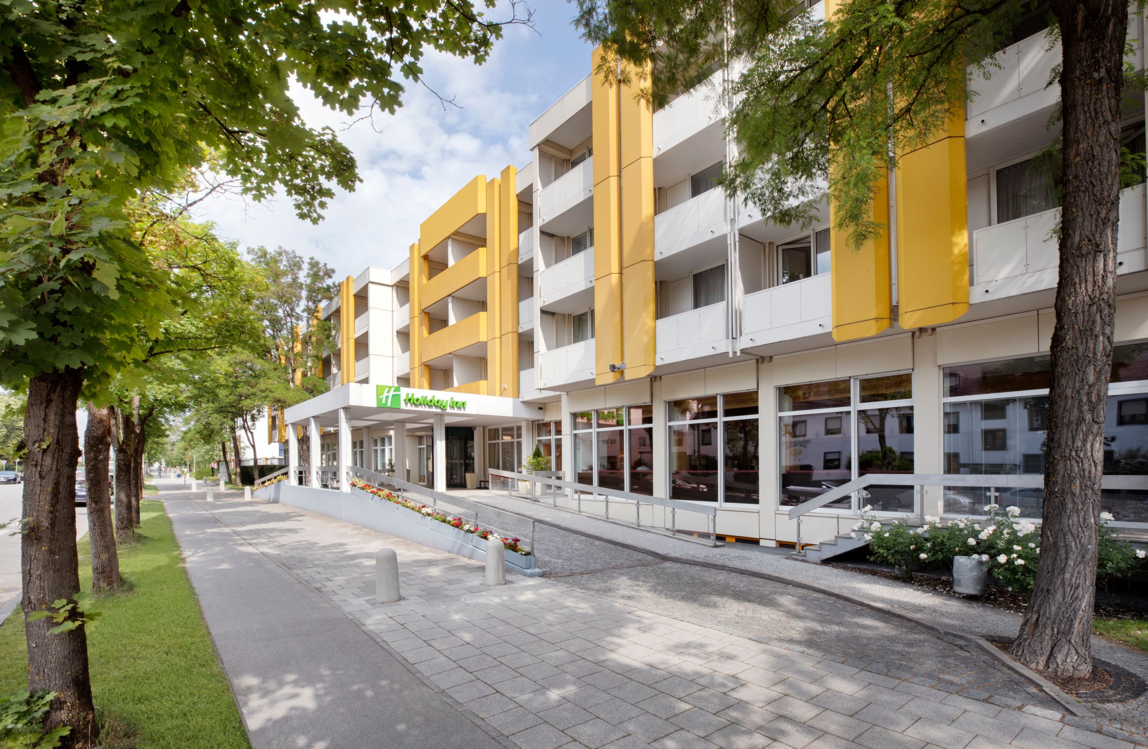 Holiday Inn Munich - South - Image 1
