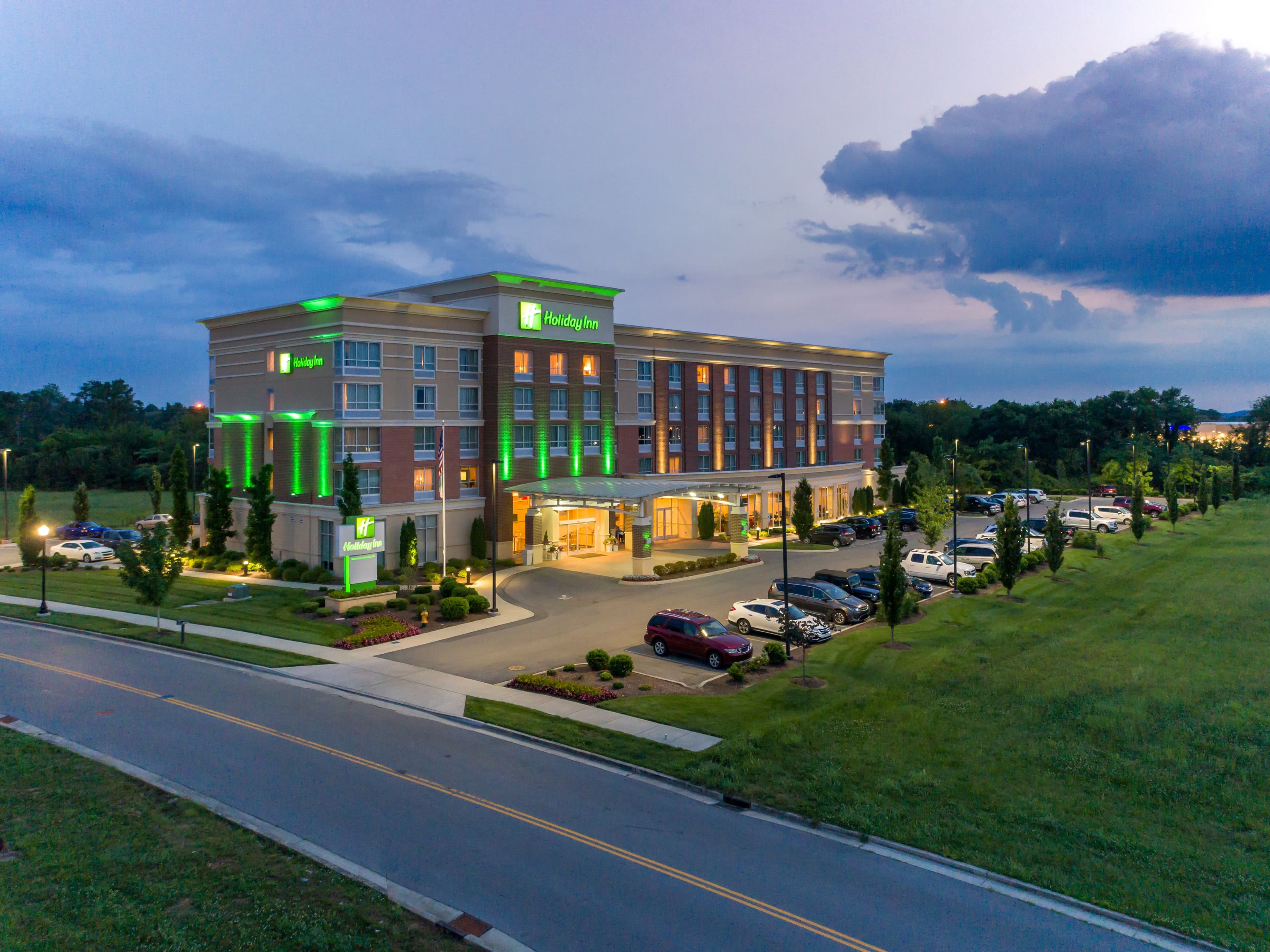Holiday Inn Murfreesboro - Image 1