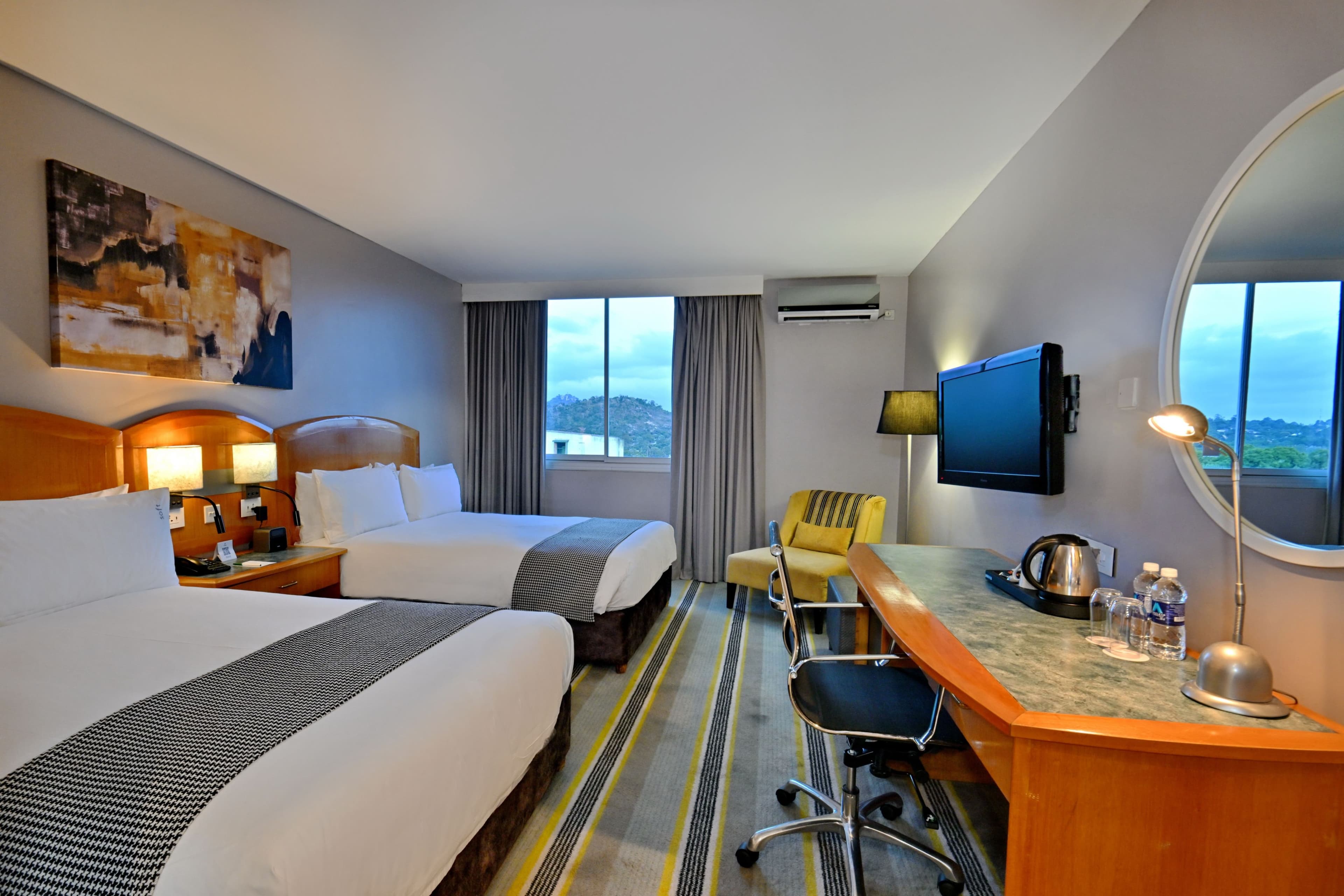 Holiday Inn Mutare — 8