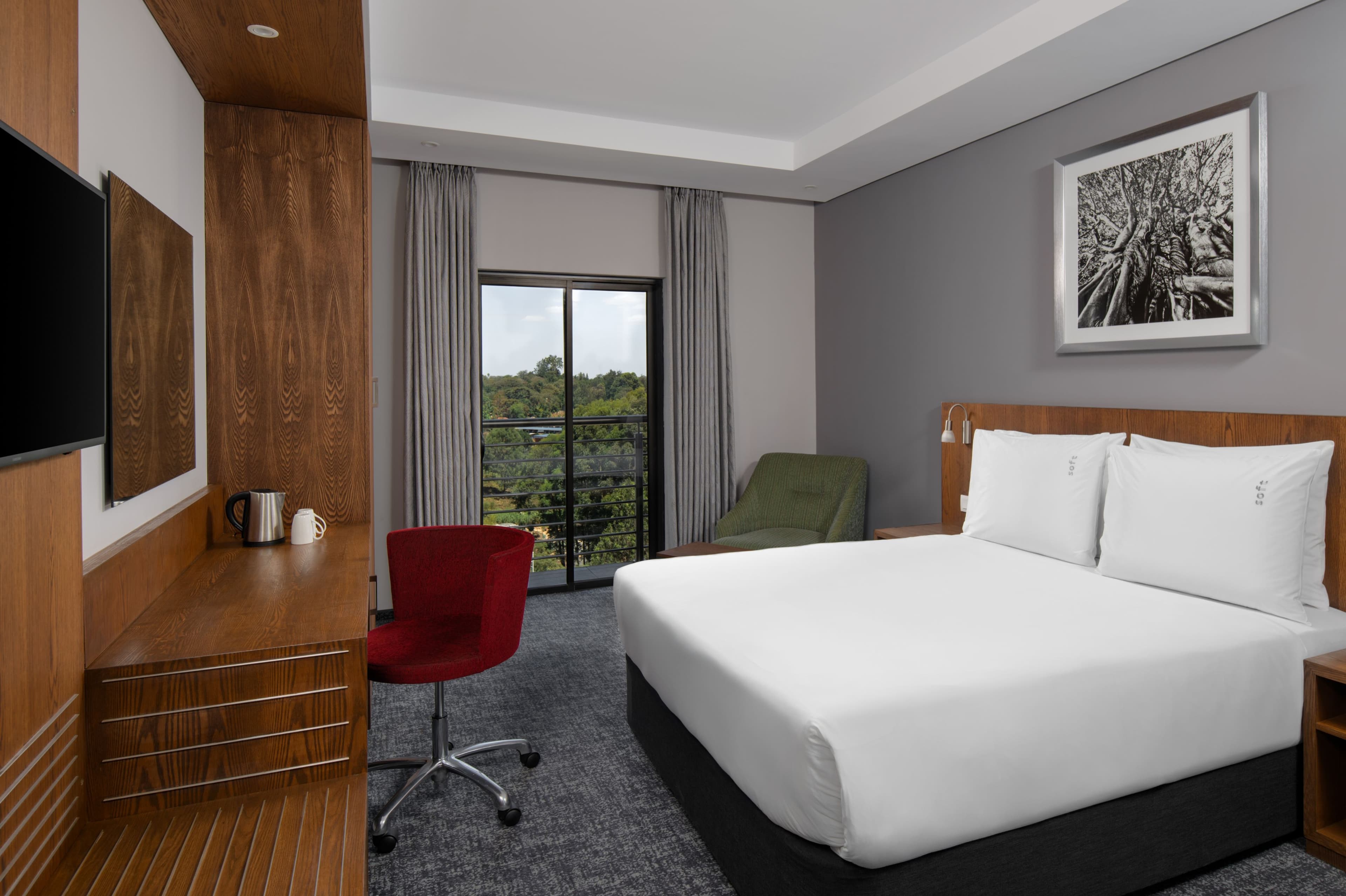 Holiday Inn Nairobi Two Rivers Mall — 12