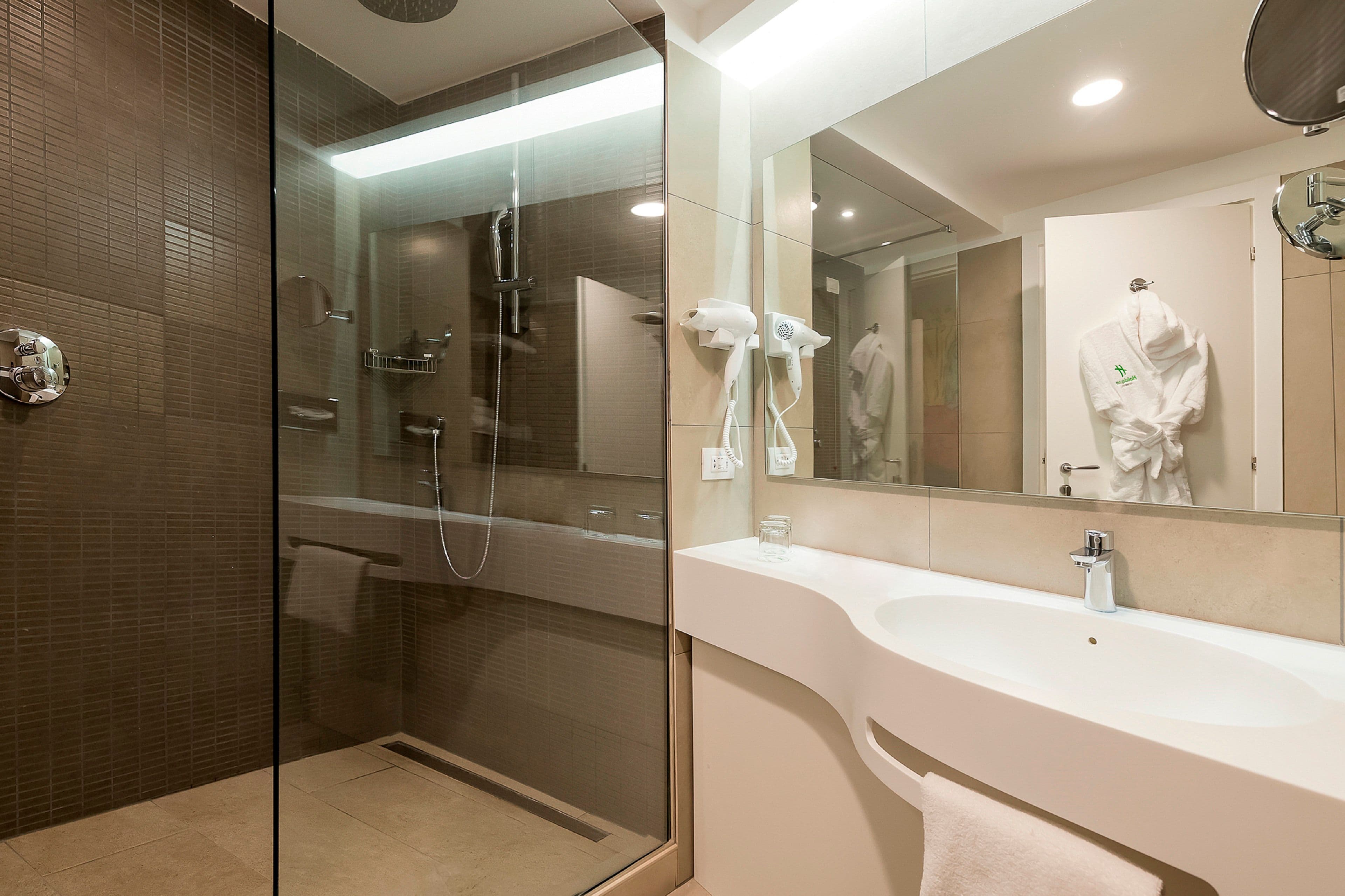 Holiday Inn Naples — 8