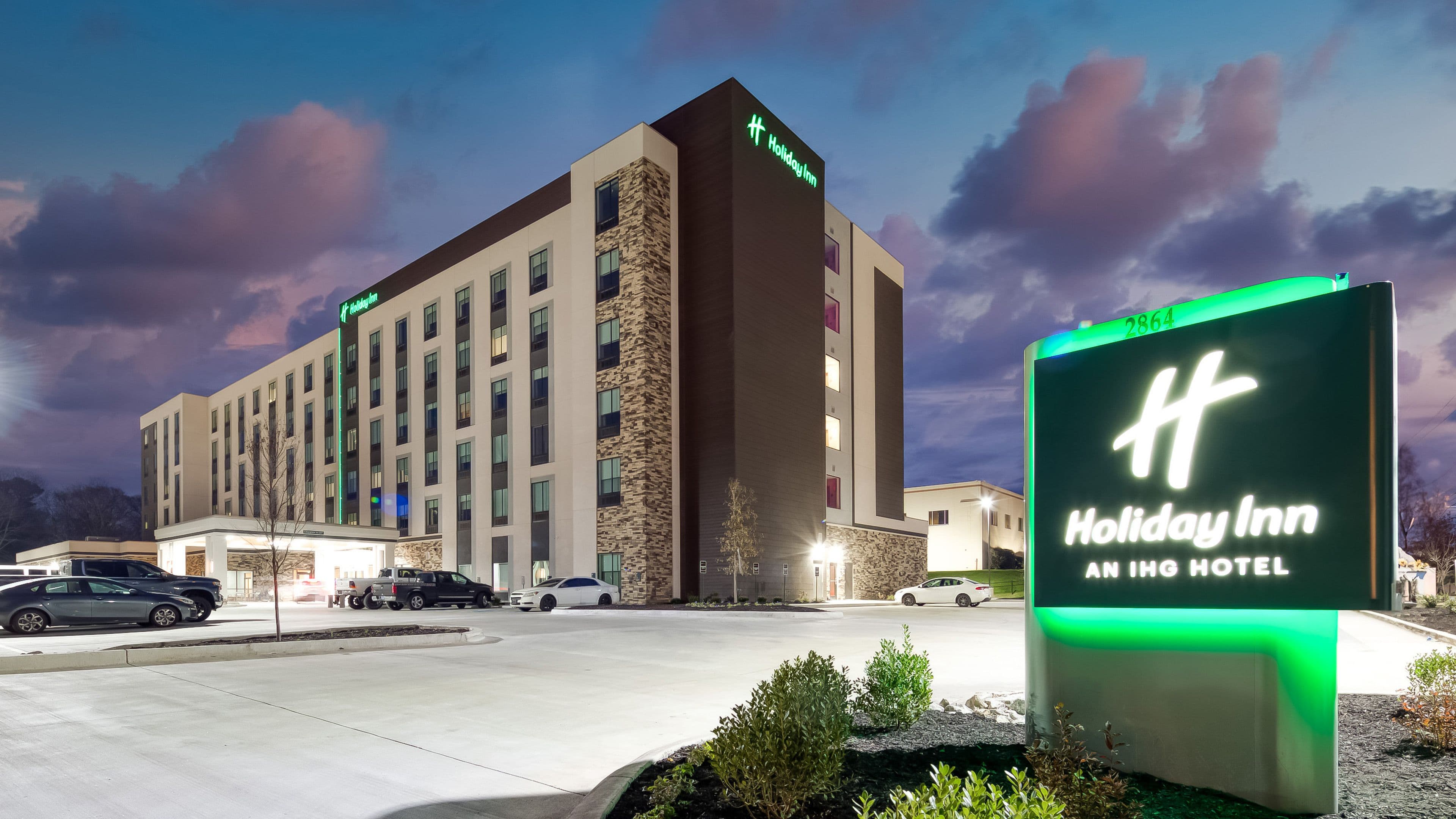 Holiday Inn Nashville Airport - Image 1