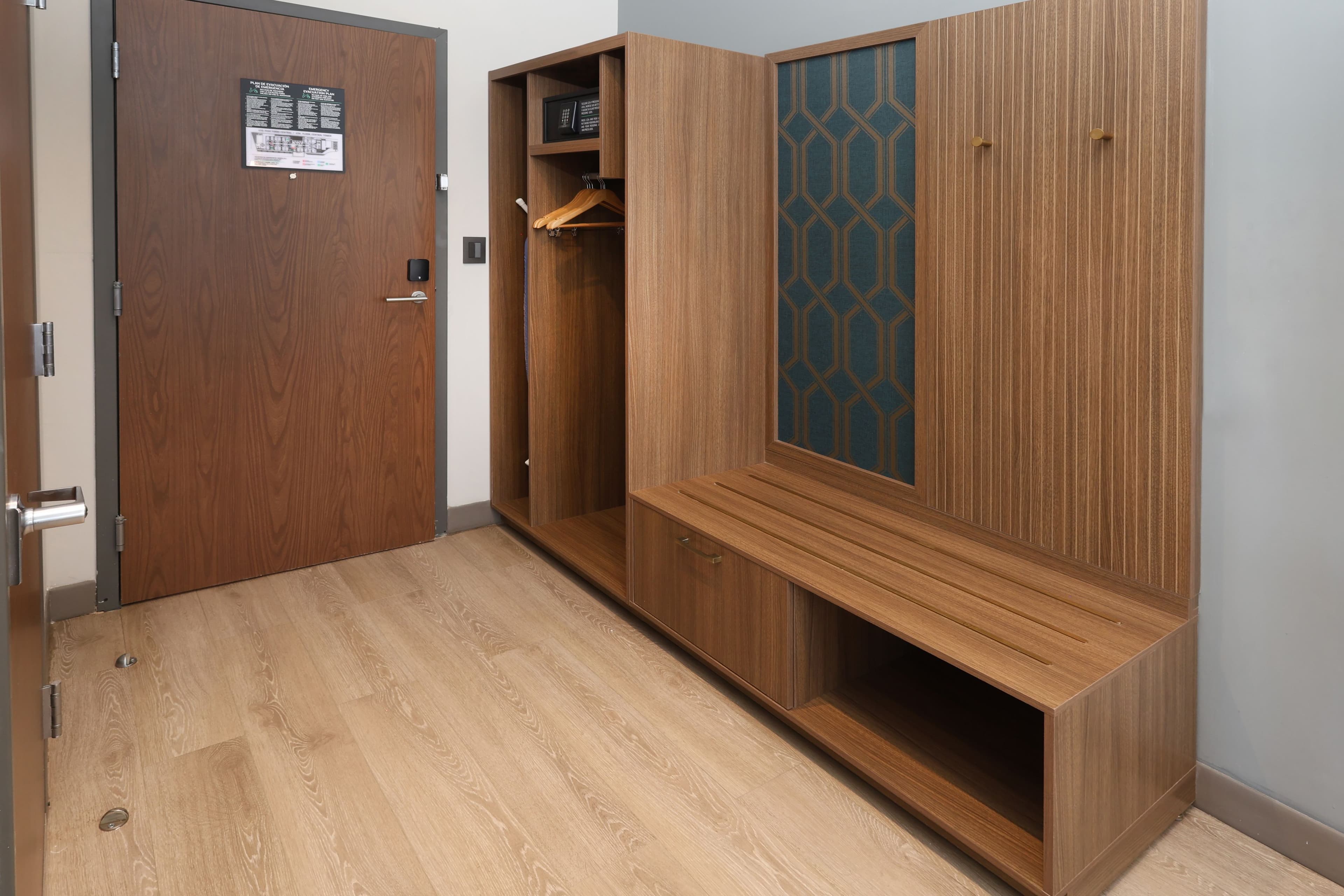 Standard Room - Image 6