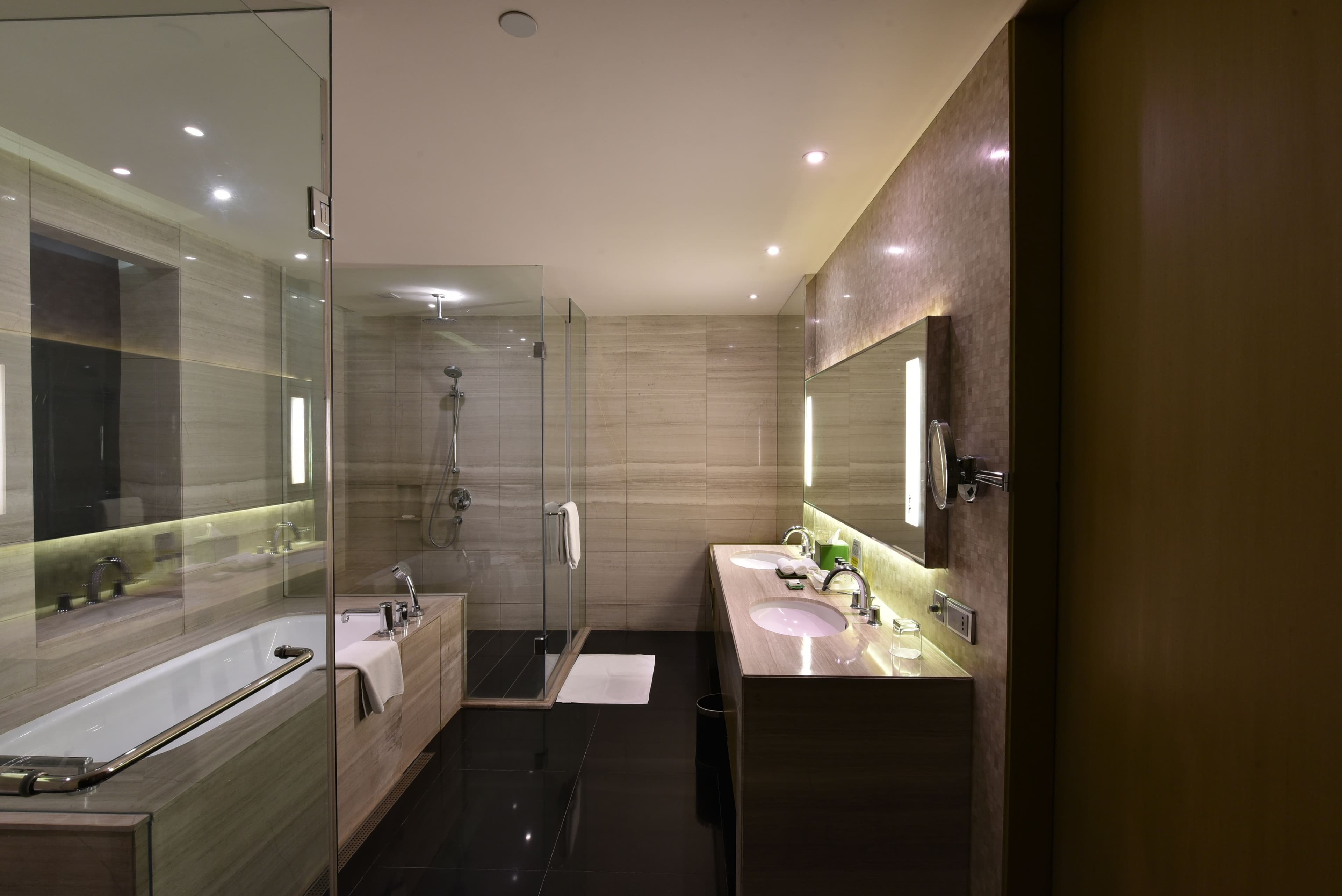 Holiday Inn New Delhi Aerocity — 30