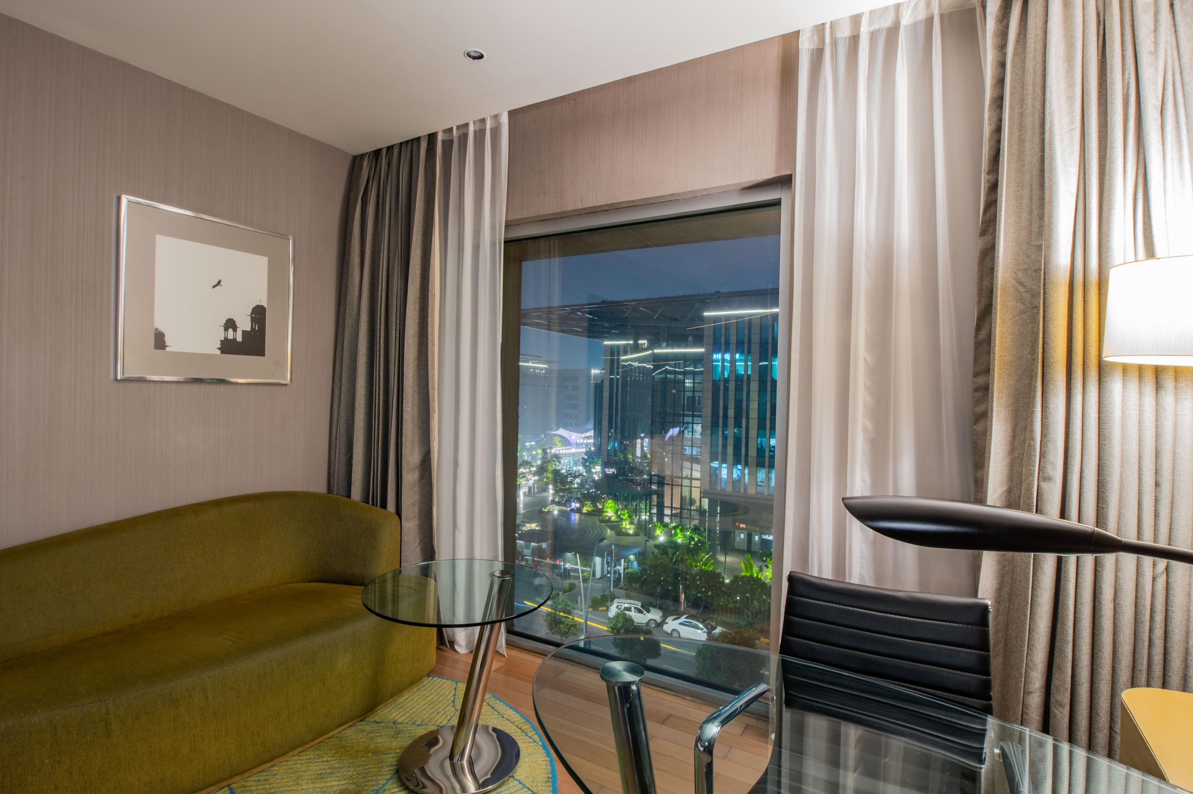 Holiday Inn New Delhi Aerocity - Image 3