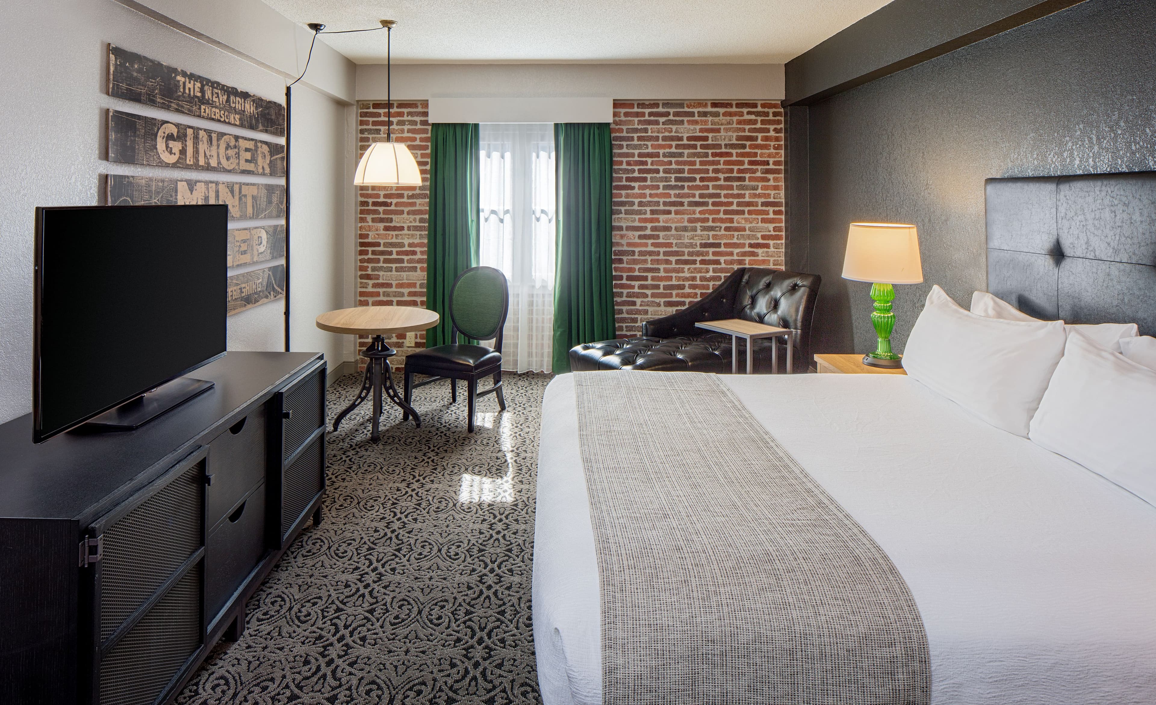 Holiday Inn French Quarter-Chateau LeMoyne - Image 5