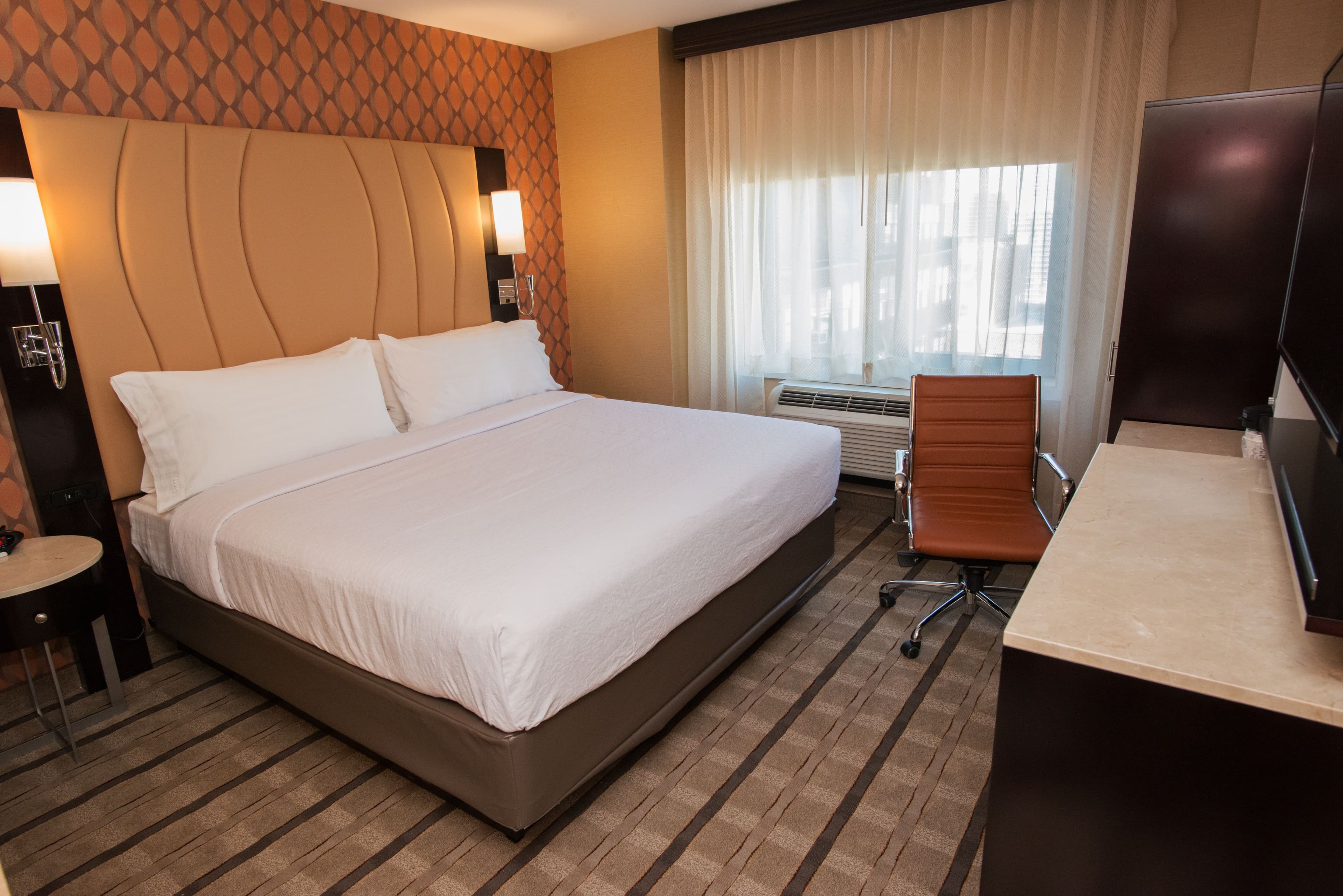 Holiday Inn New York City - Times Square - Image 3