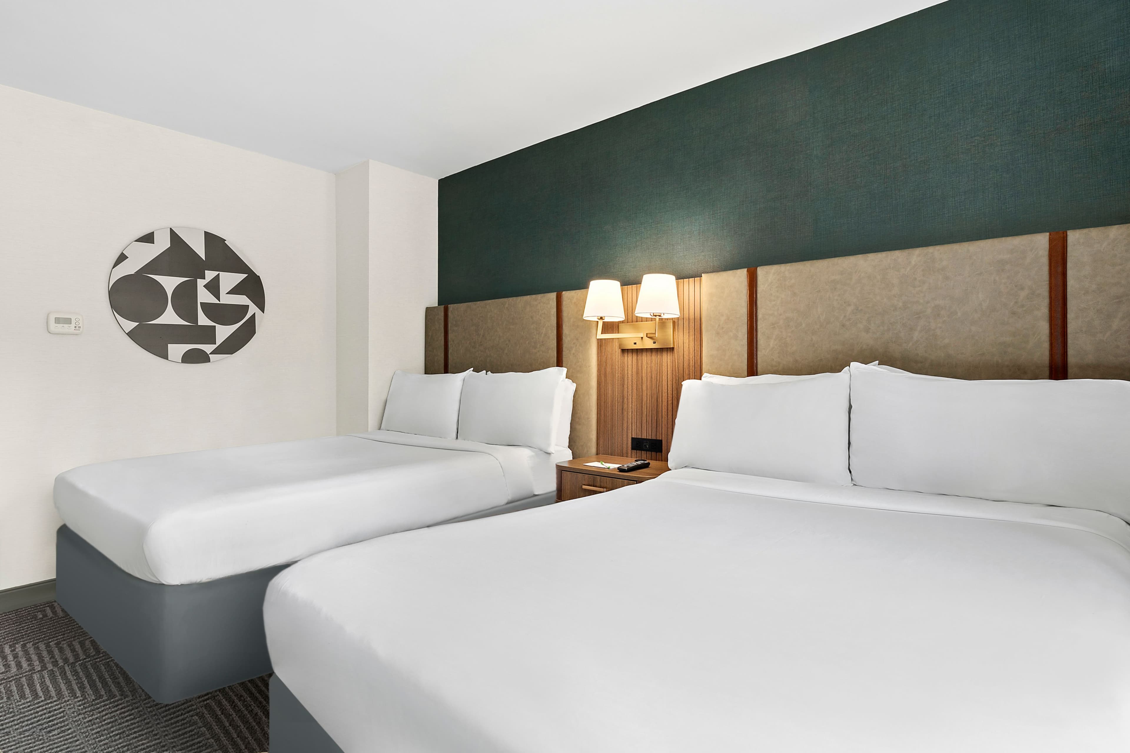 Holiday Inn Manhattan 6th Ave - Chelsea — 12