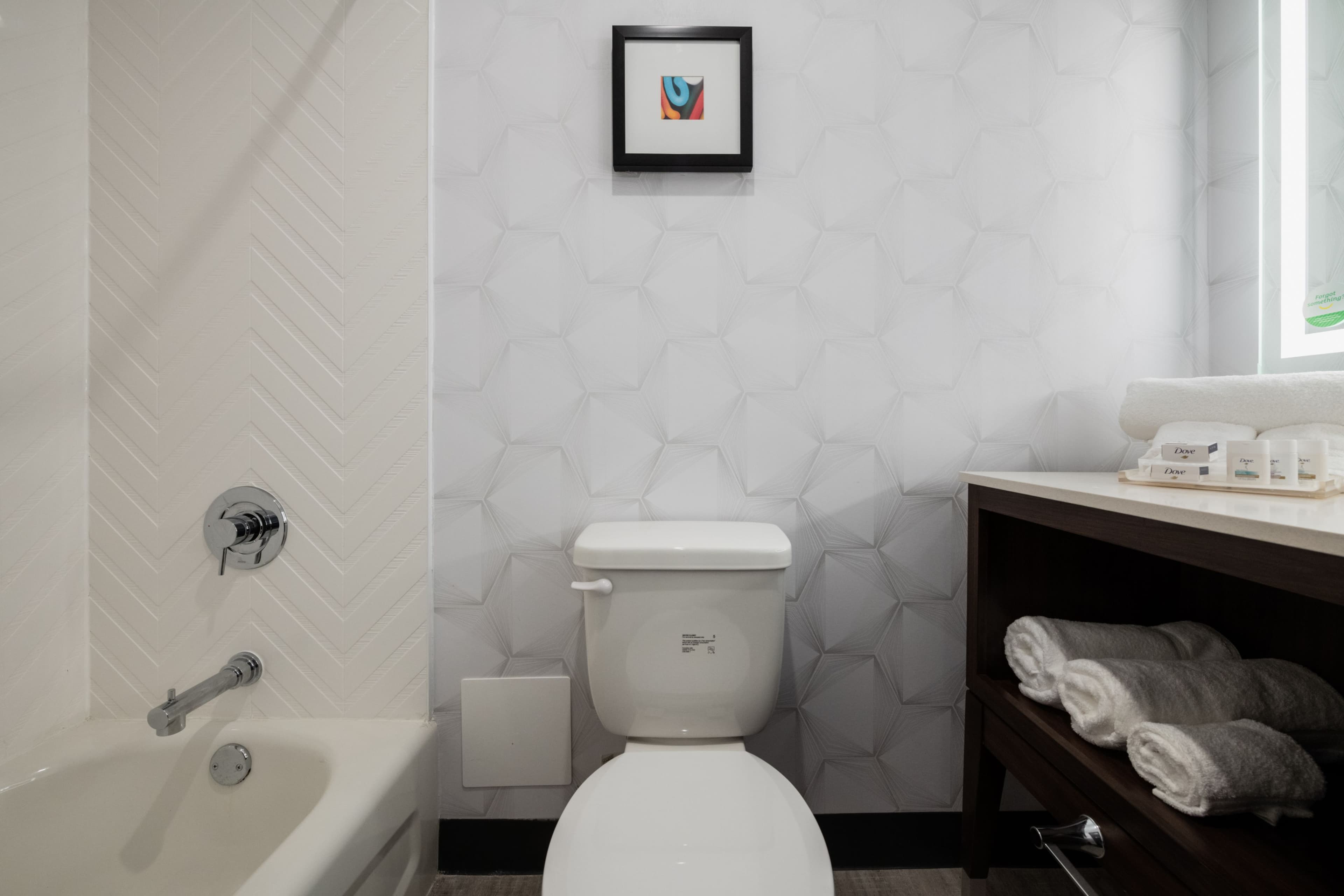 Holiday Inn Newark International Airport - Image 3