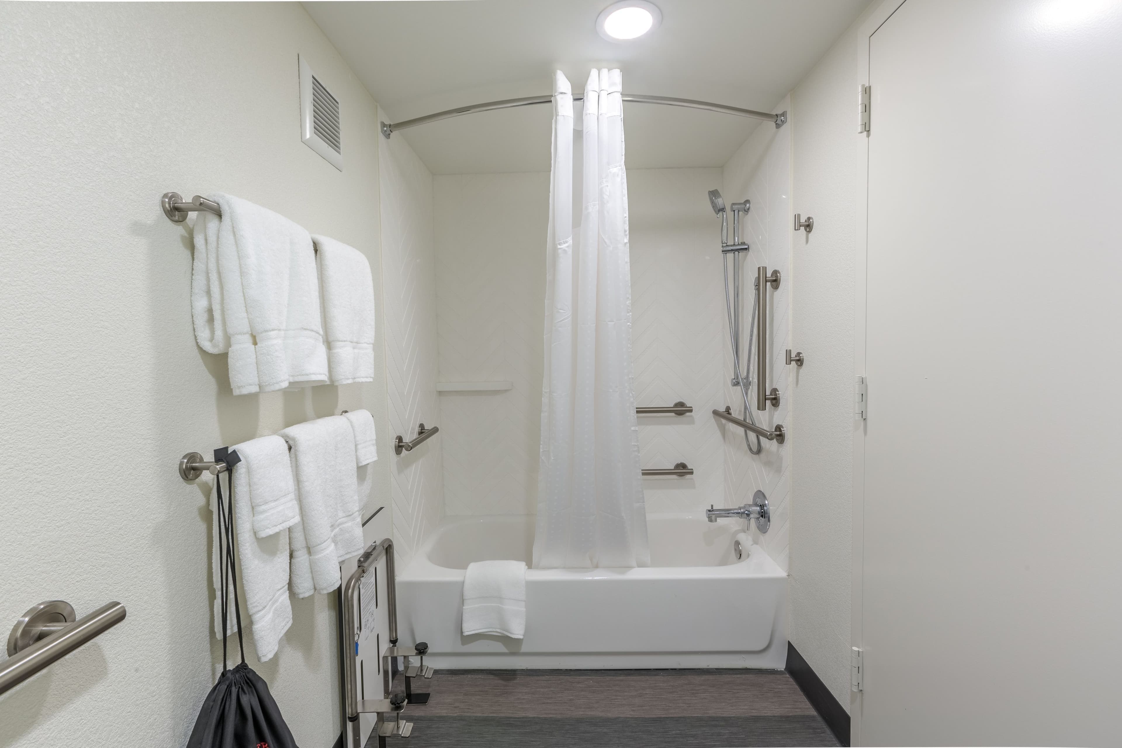 Holiday Inn Newport News - Hampton — 49