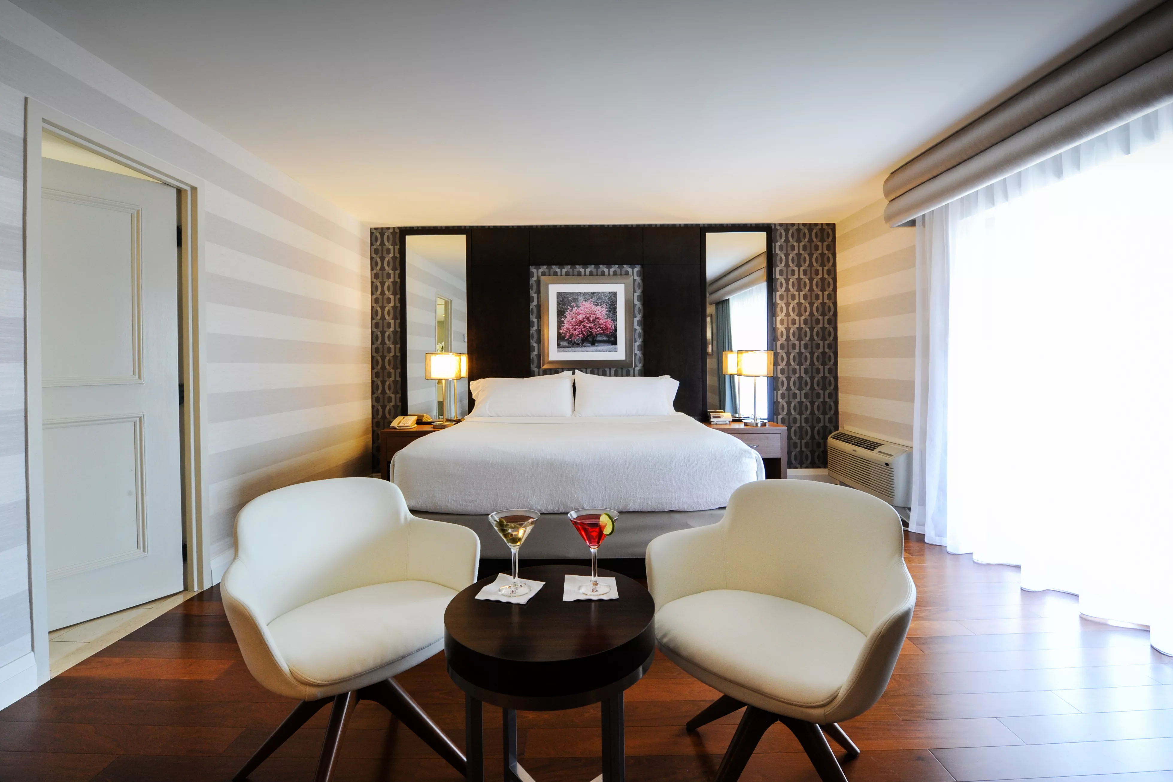 Holiday Inn Niagara Falls - by the Falls — 3