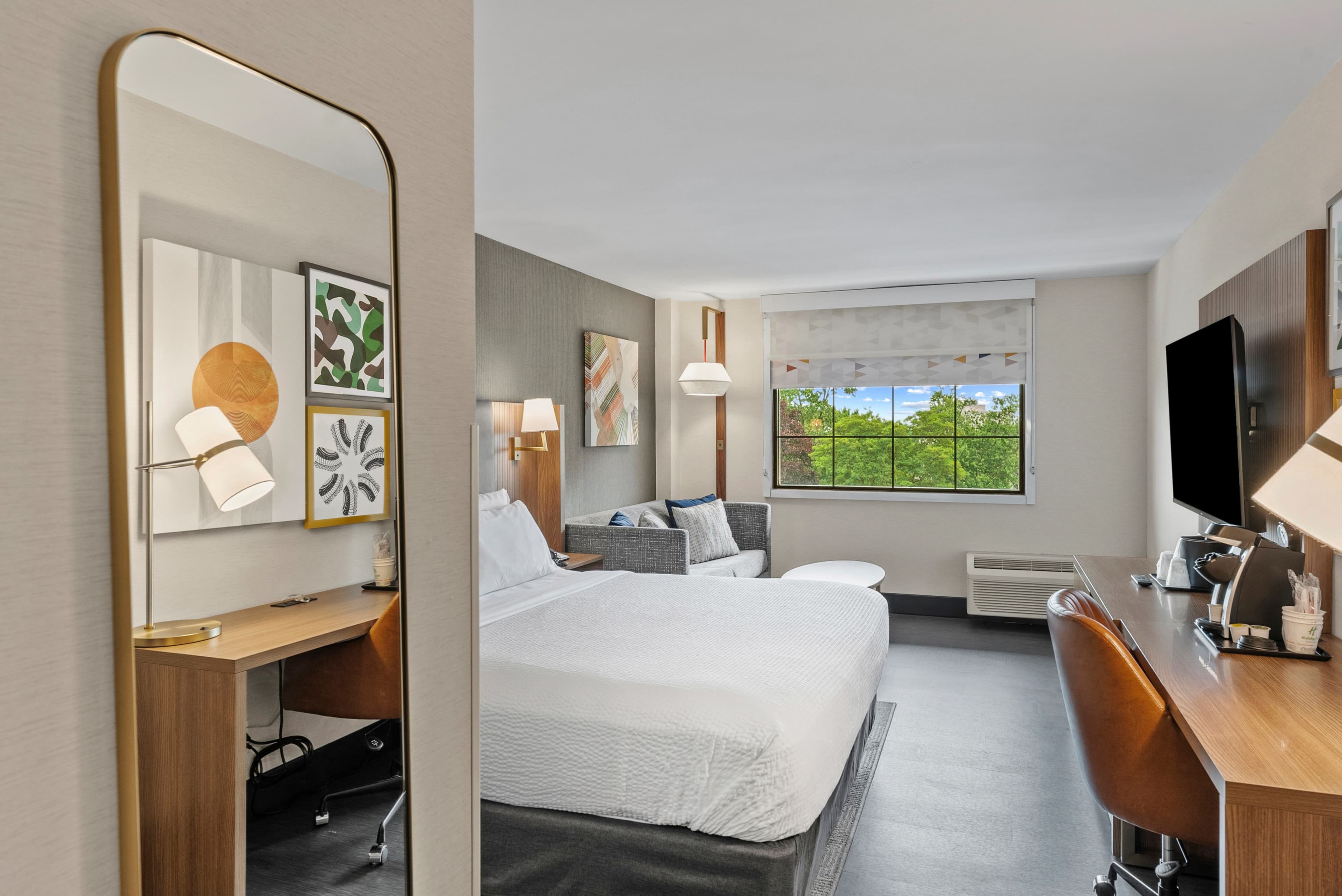 Holiday Inn Niagara Falls State Park Entry — 19