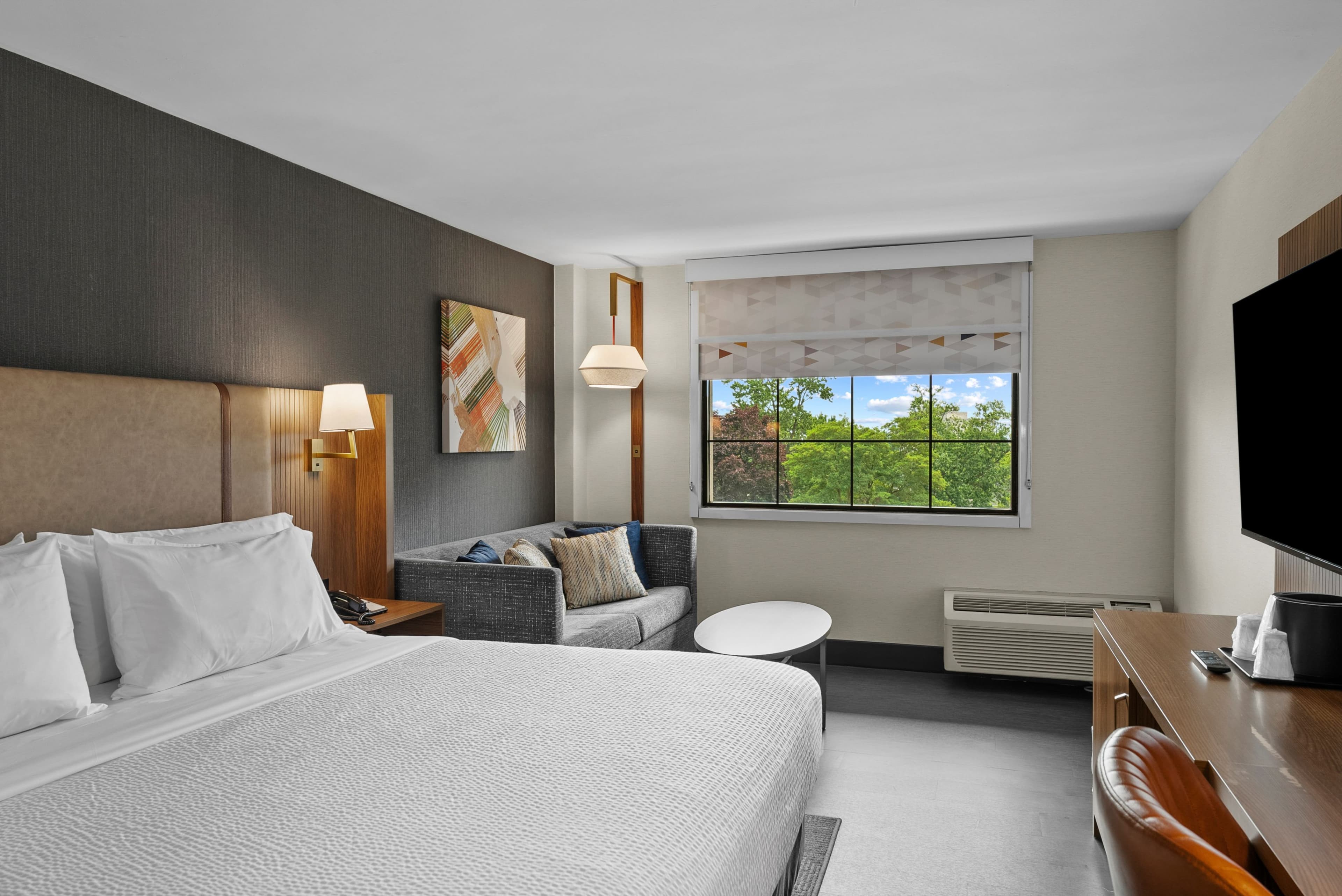 Holiday Inn Niagara Falls State Park Entry — 17