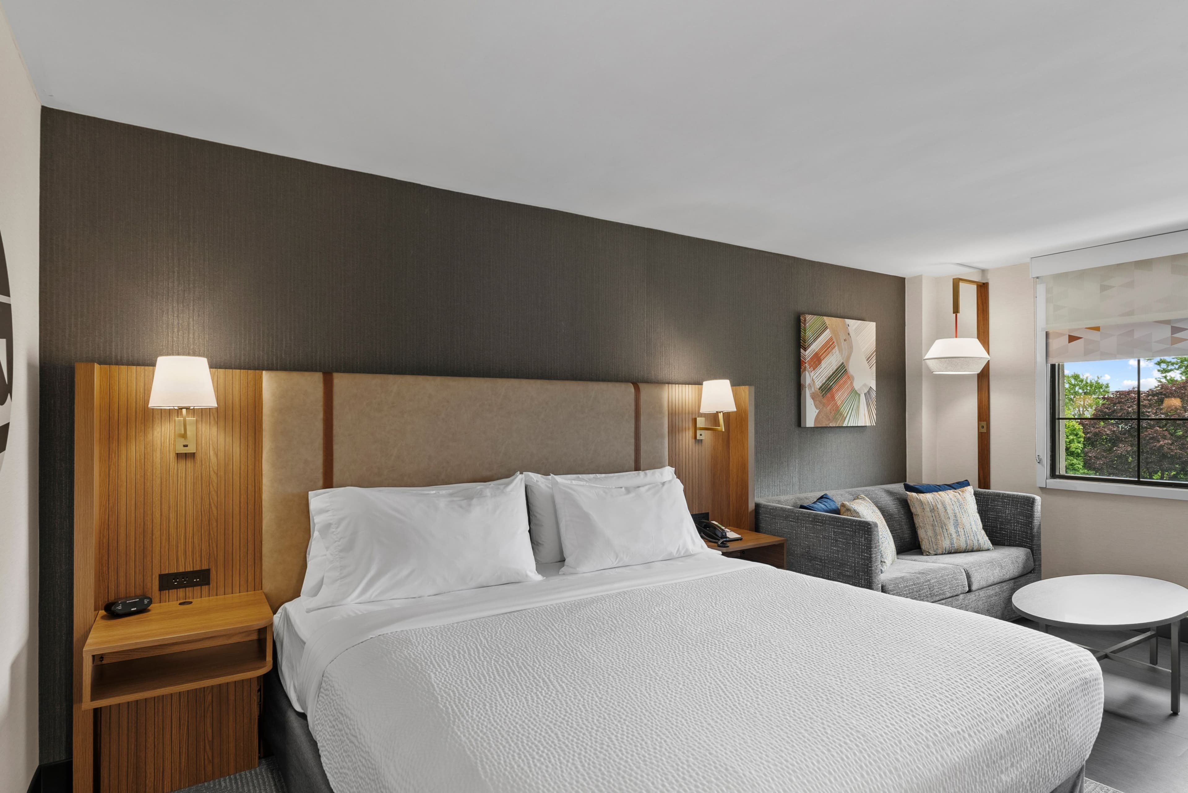 Holiday Inn Niagara Falls State Park Entry — 23