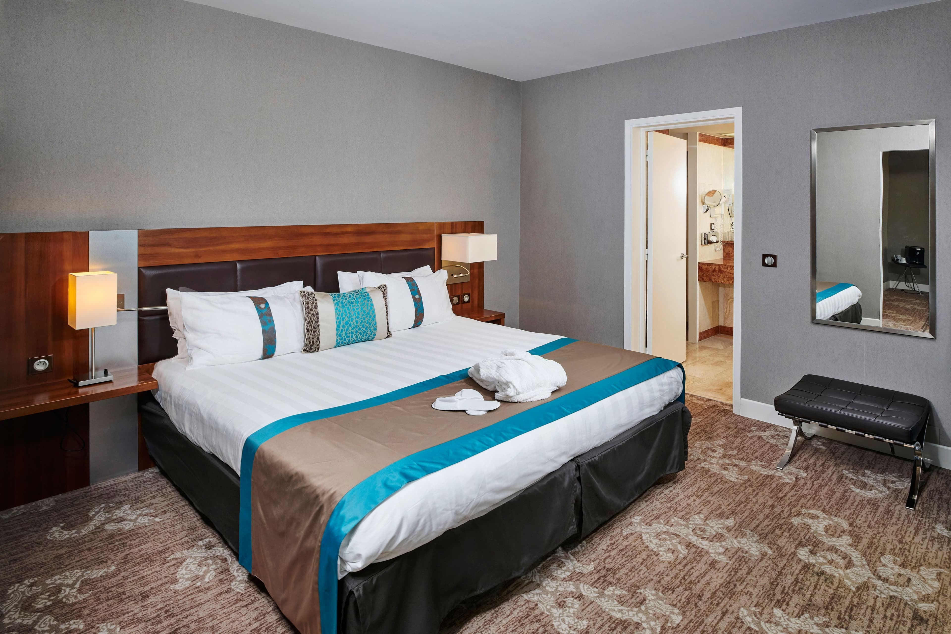 Holiday Inn Nice — 6
