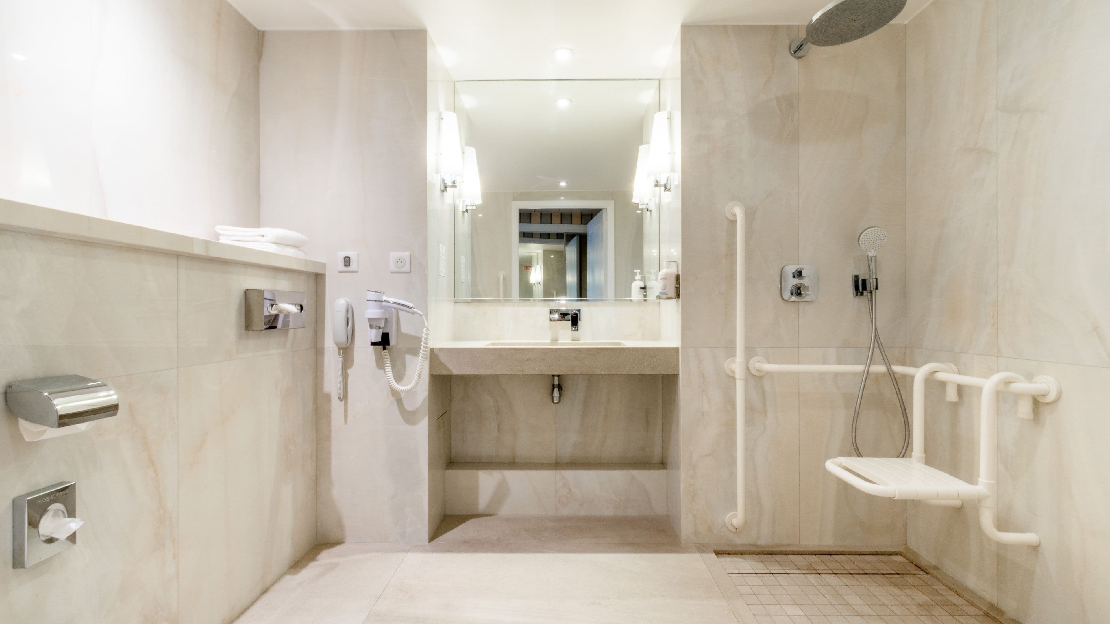 Holiday Inn Nice - Saint Laurent du Var — 49