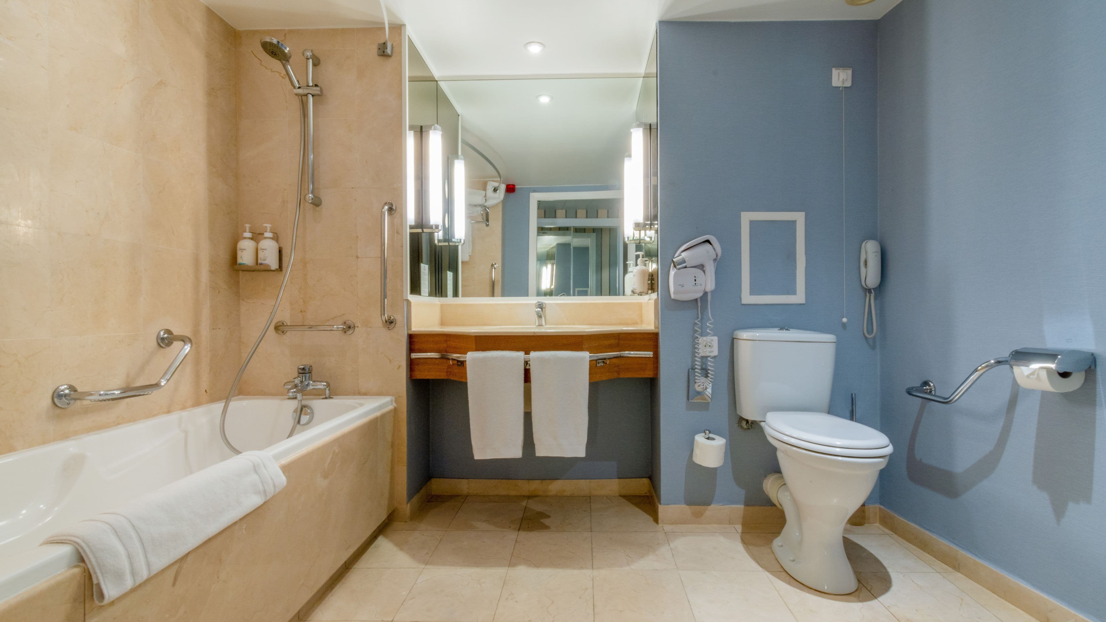 Holiday Inn Nice - Saint Laurent du Var — 13
