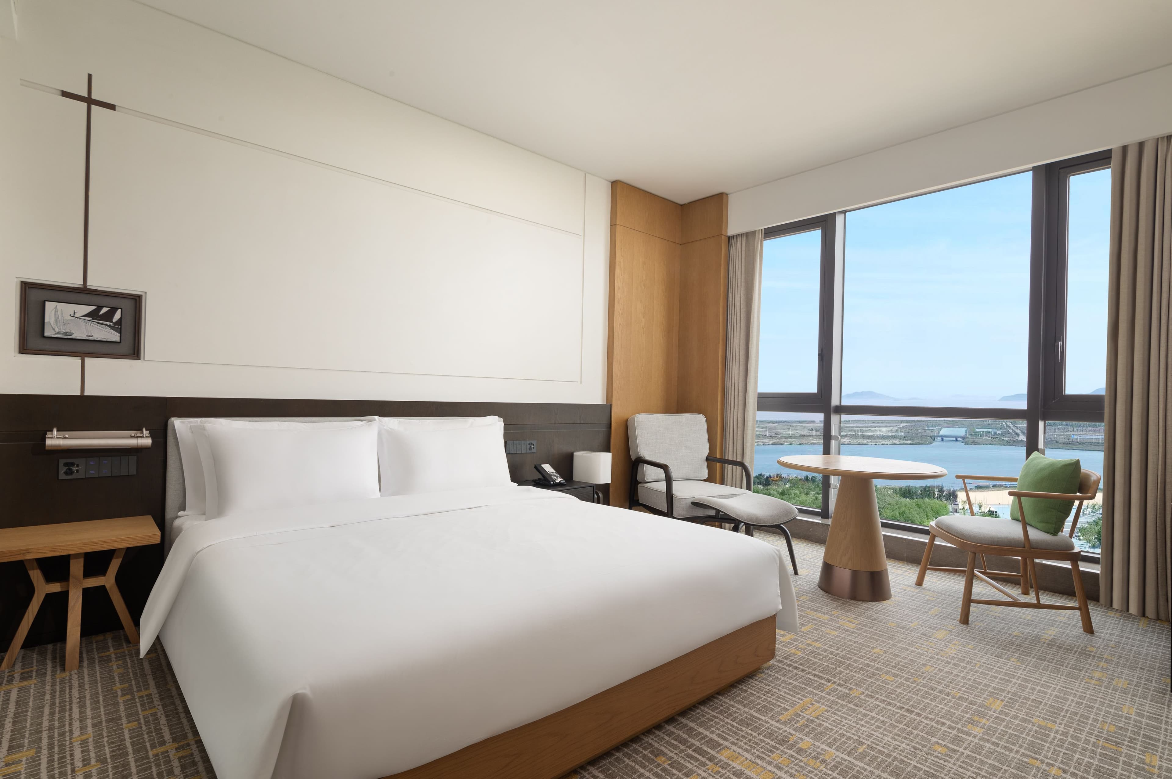 Holiday Inn Ningbo Xiangshan Damu Bay - Image 3