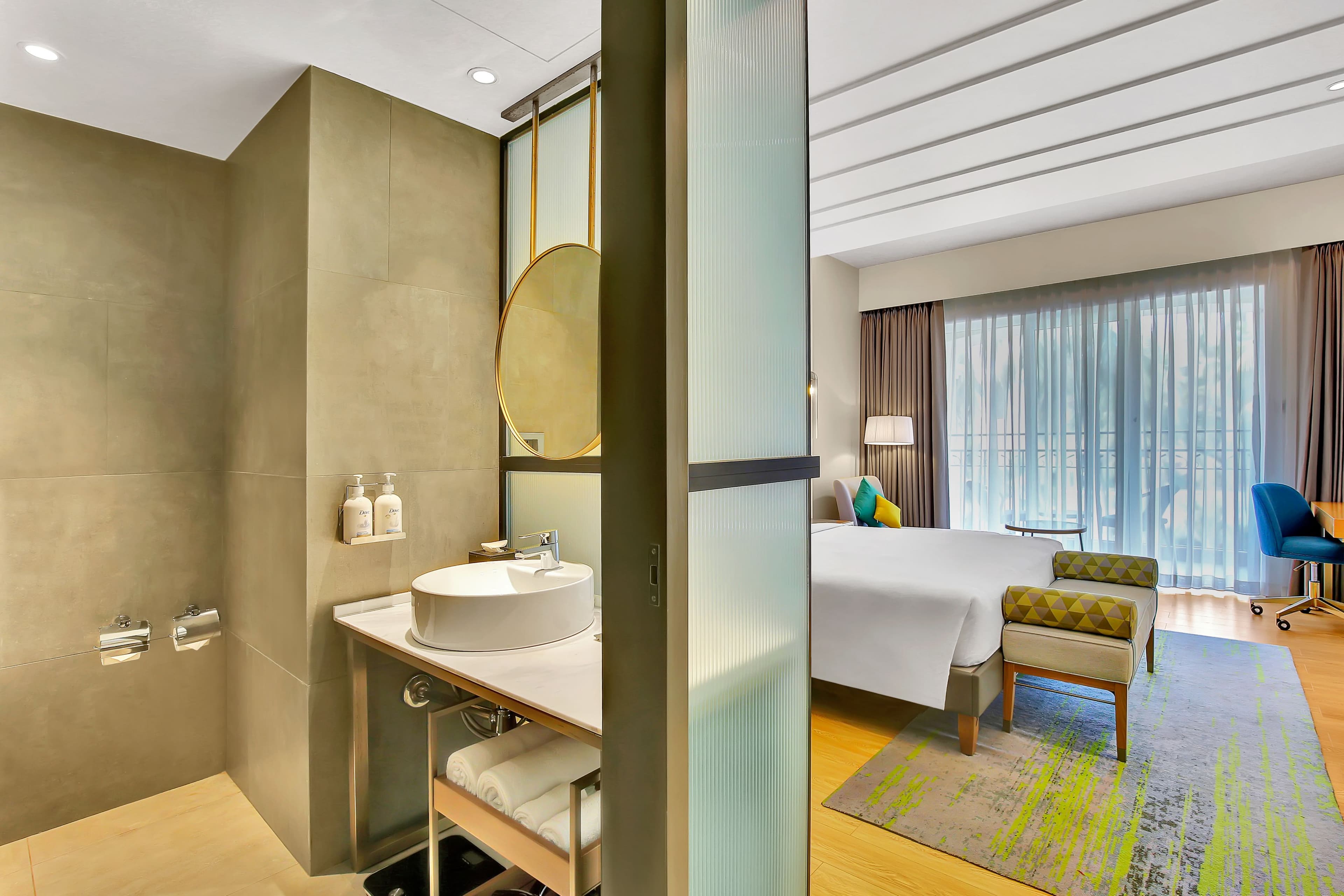 Holiday Inn Goa Candolim - Image 2