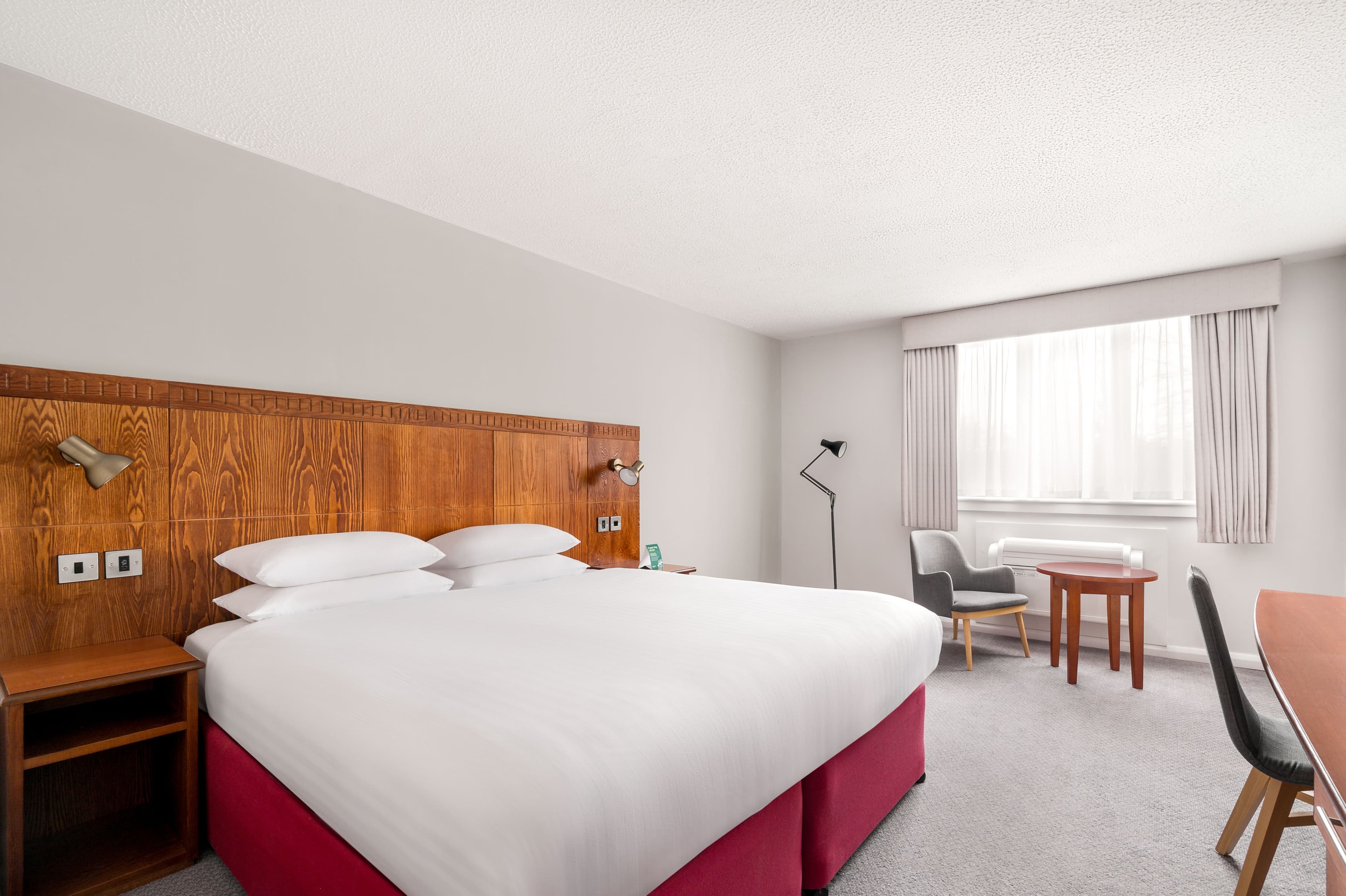Holiday Inn Northampton - Image 5
