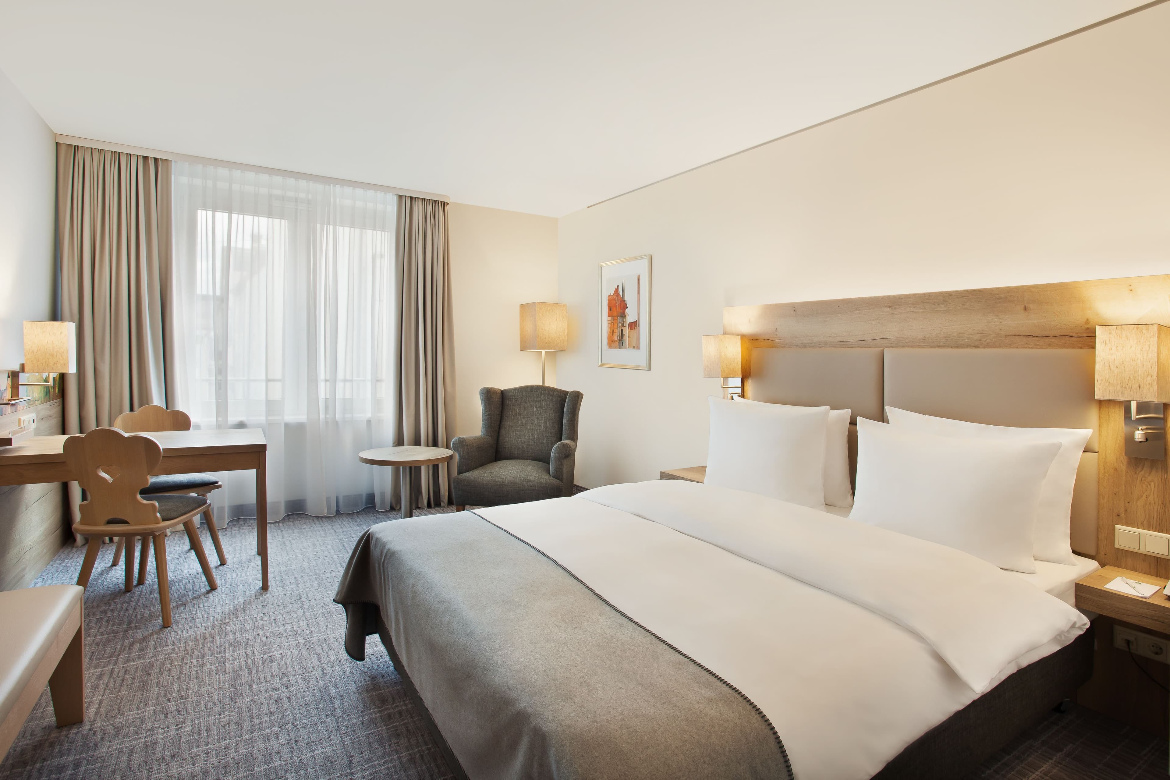 Holiday Inn Nürnberg City Centre - Image 4