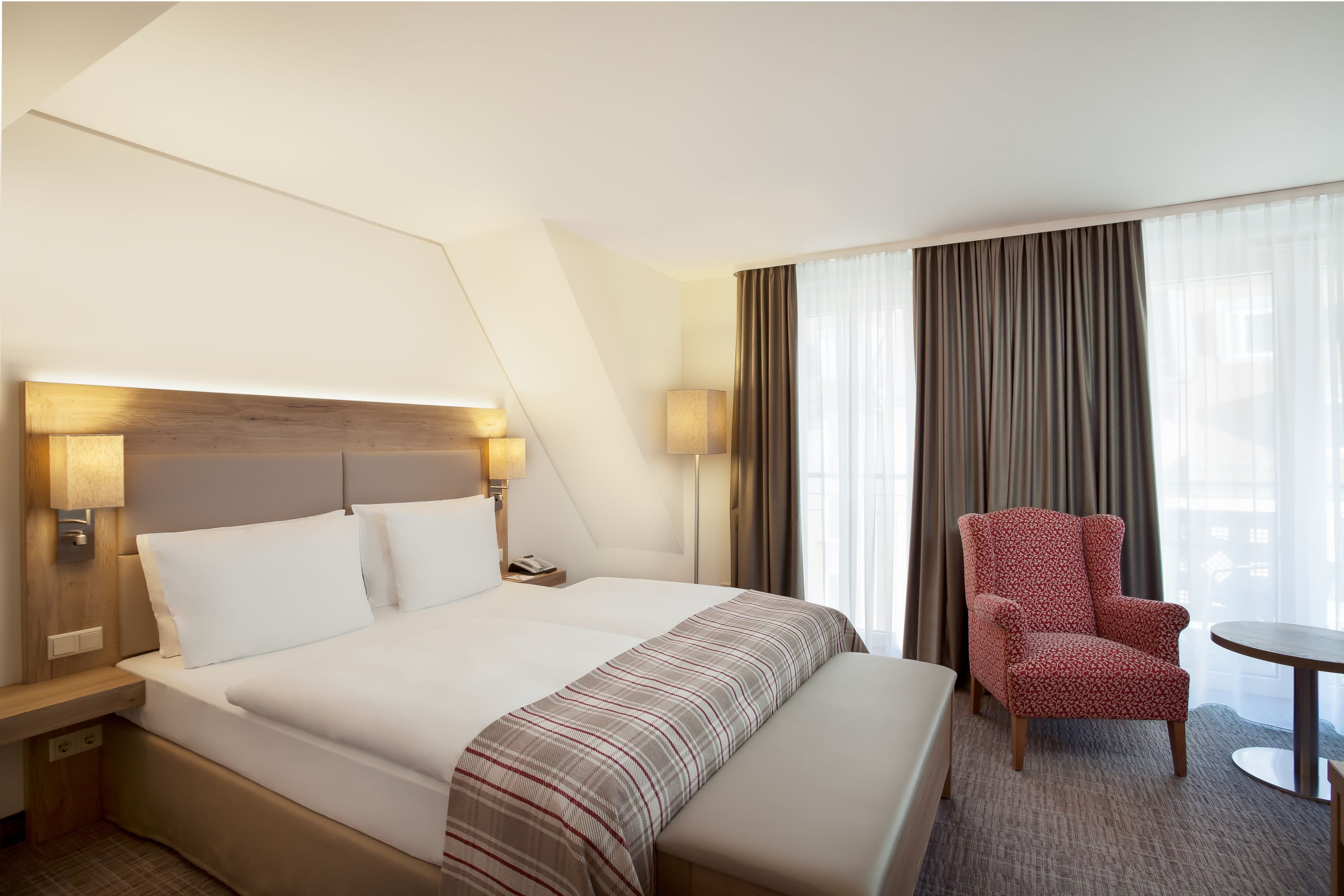 Holiday Inn Nürnberg City Centre — 10