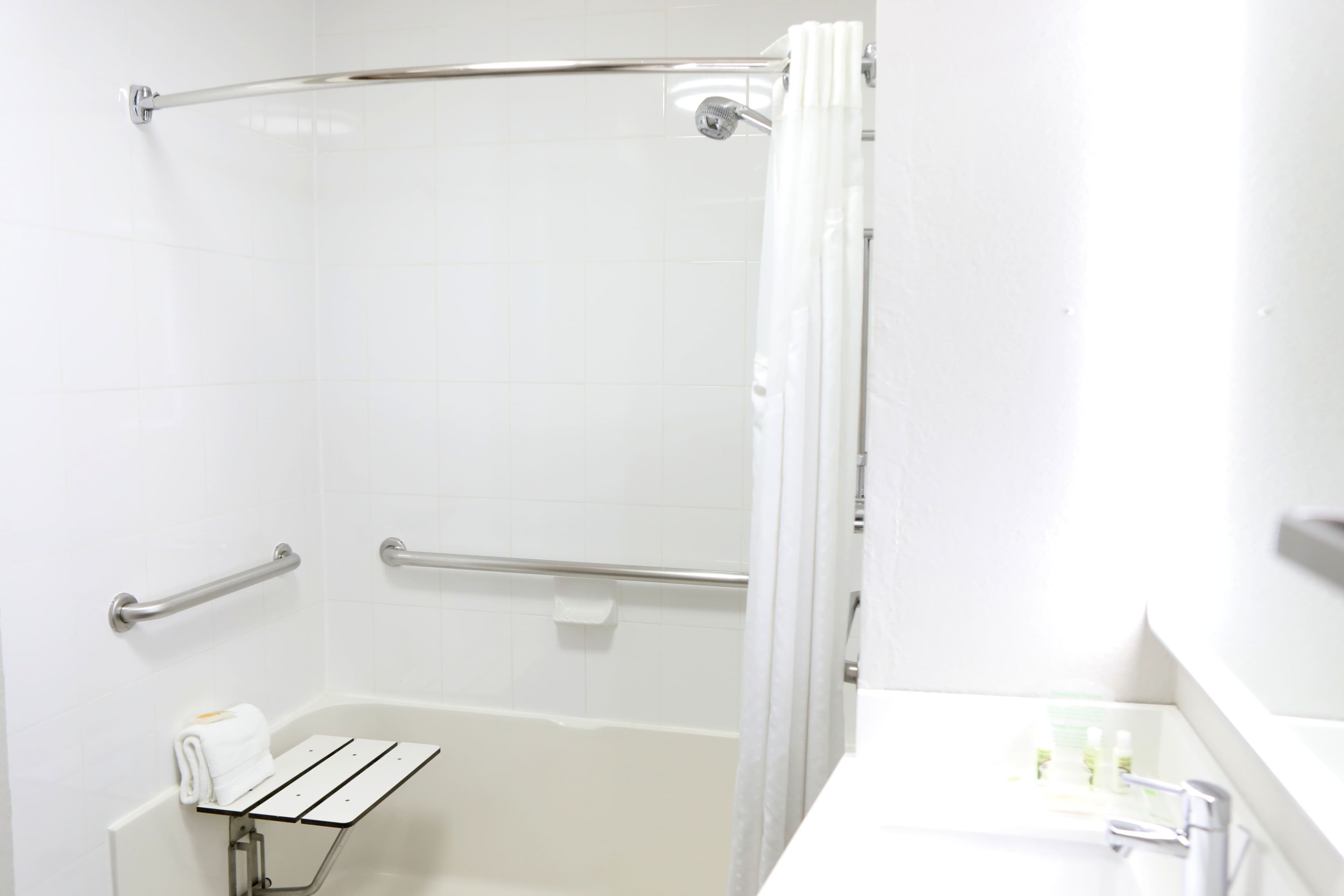 Holiday Inn Chicago Oakbrook — 28